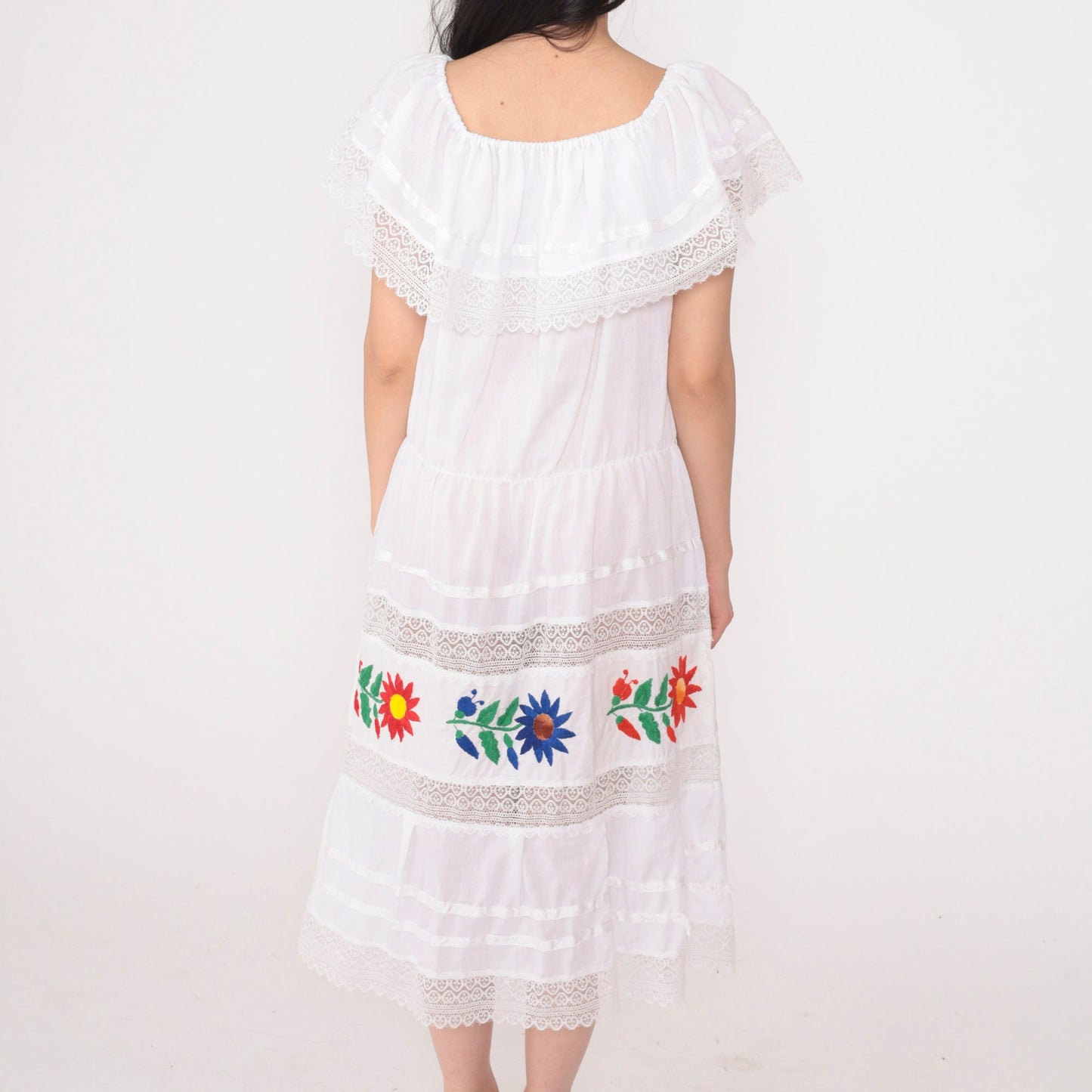 80s White Floral Embroidered Off-Shoulder Midi Dress Tiered Skirt Medium Large