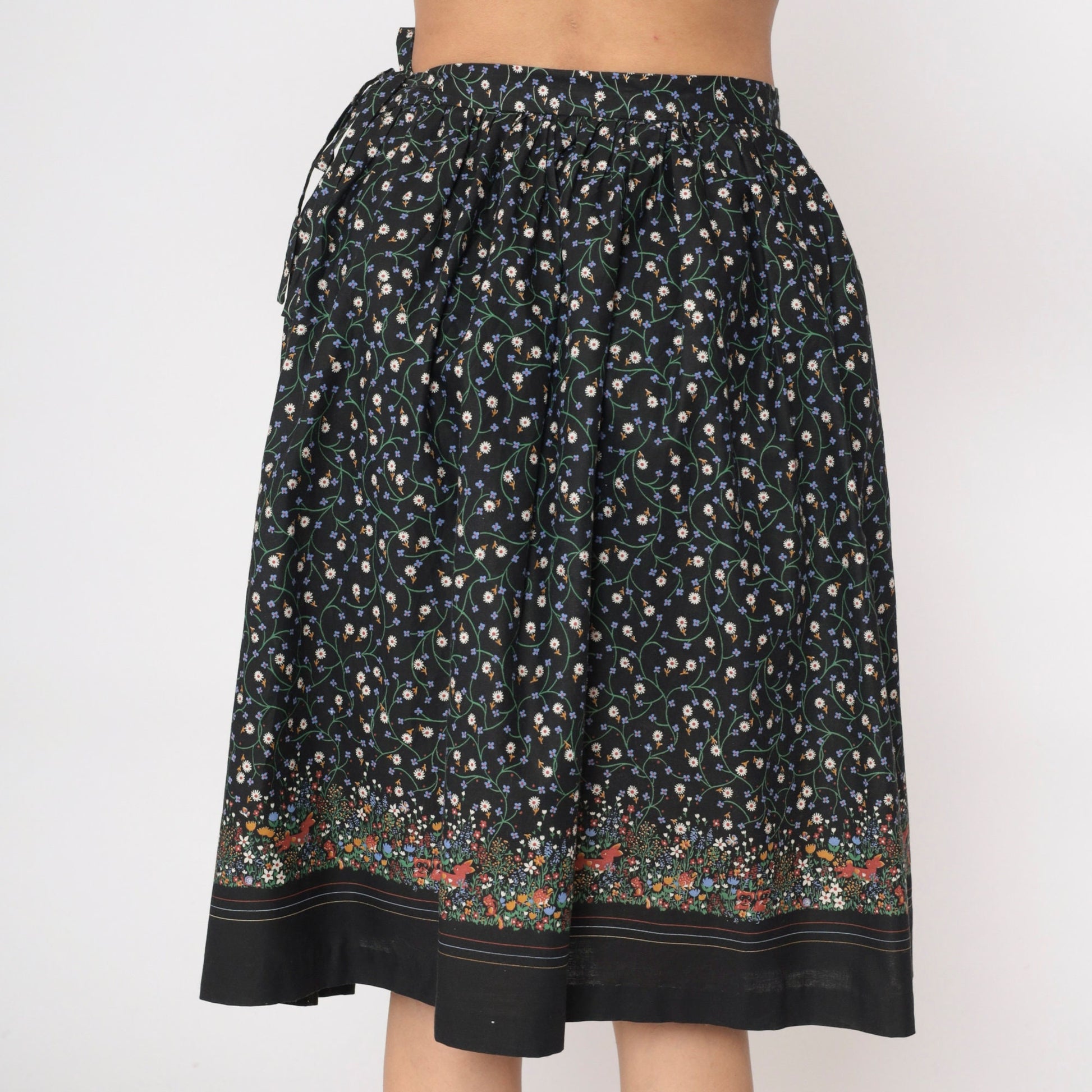 80s Black Floral Animal Print Wrap Skirt Ditsy Bunny Squirrel Raccoon Extra Small