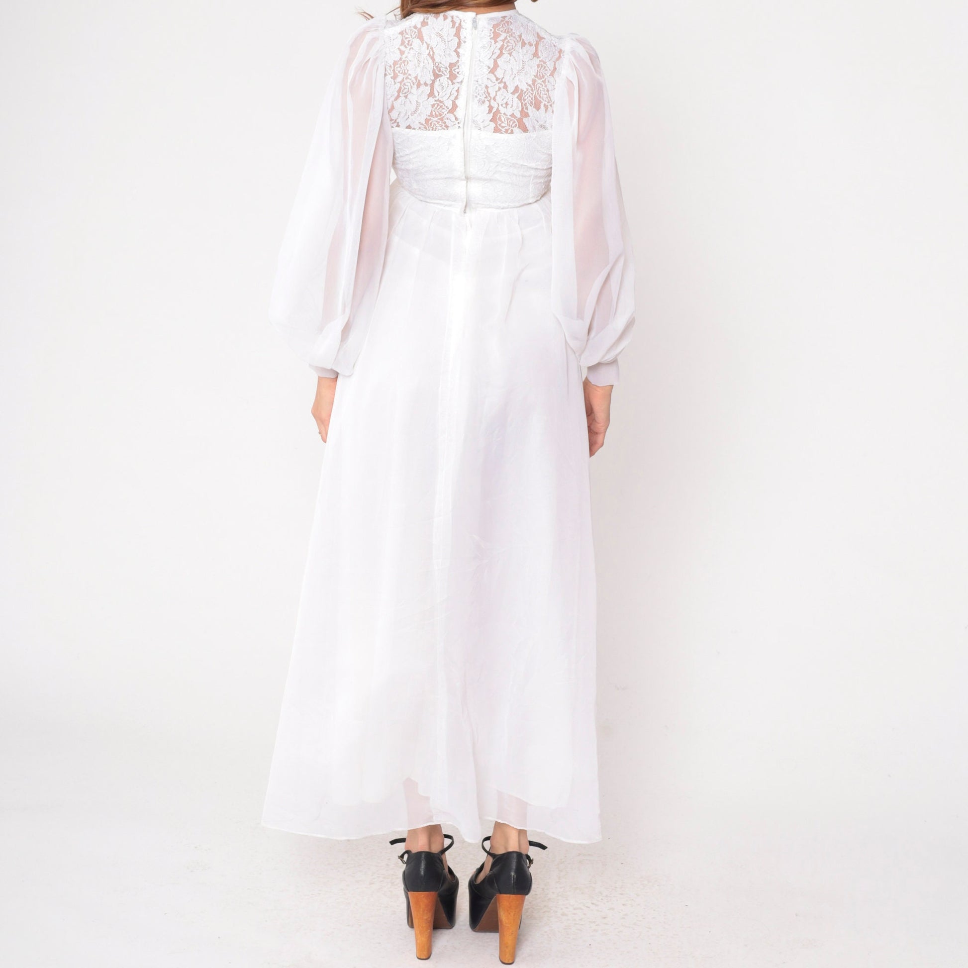 70s White Lace Maxi Wedding Dress Empire Waist Balloon Sleeve Sweetheart Neckline Extra Small