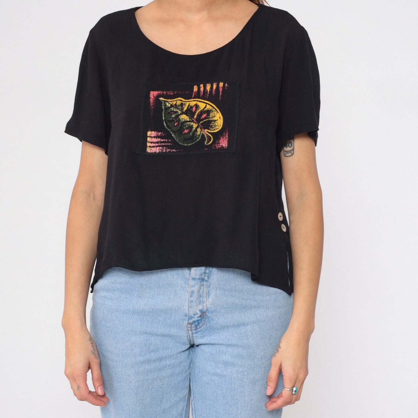 90s Black Leaf Patch Blouse Short Sleeve Button Side Slit Rayon Top Medium