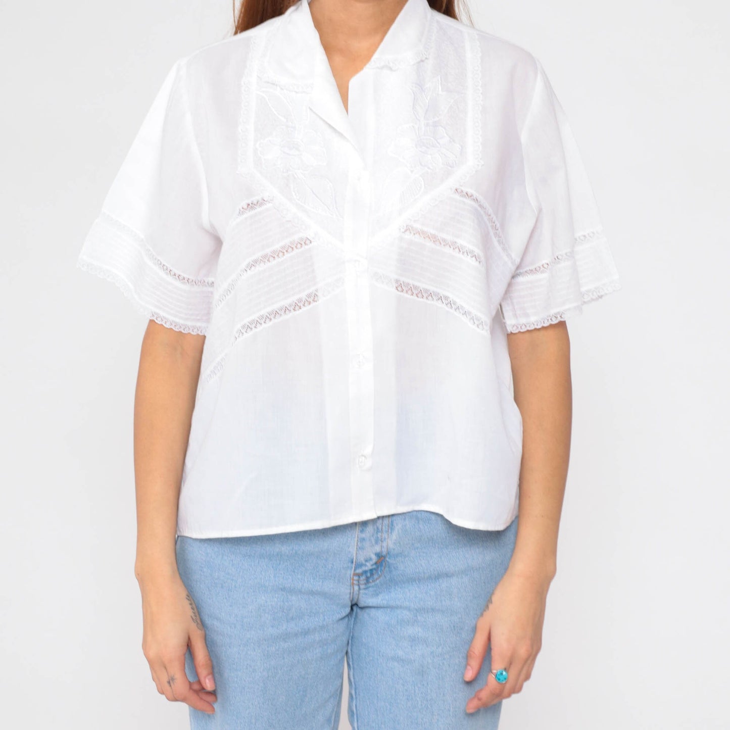 70s Embroidered Floral White Blouse Lace Trim Button-Up Collared Short Sleeve Large L