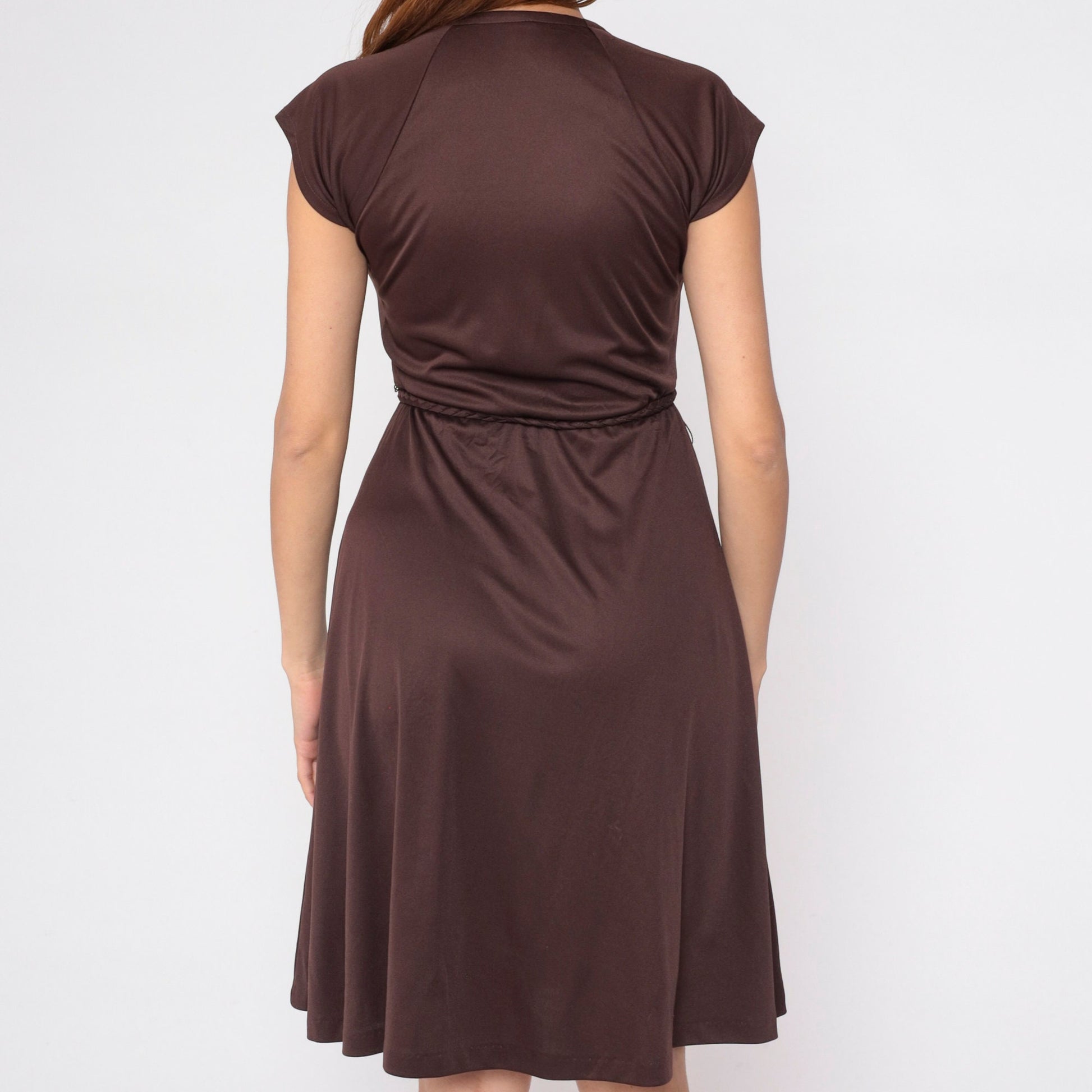 1970s Brown Midi Dress Cap Sleeve High Elastic Waist Braided Belt Extra Small