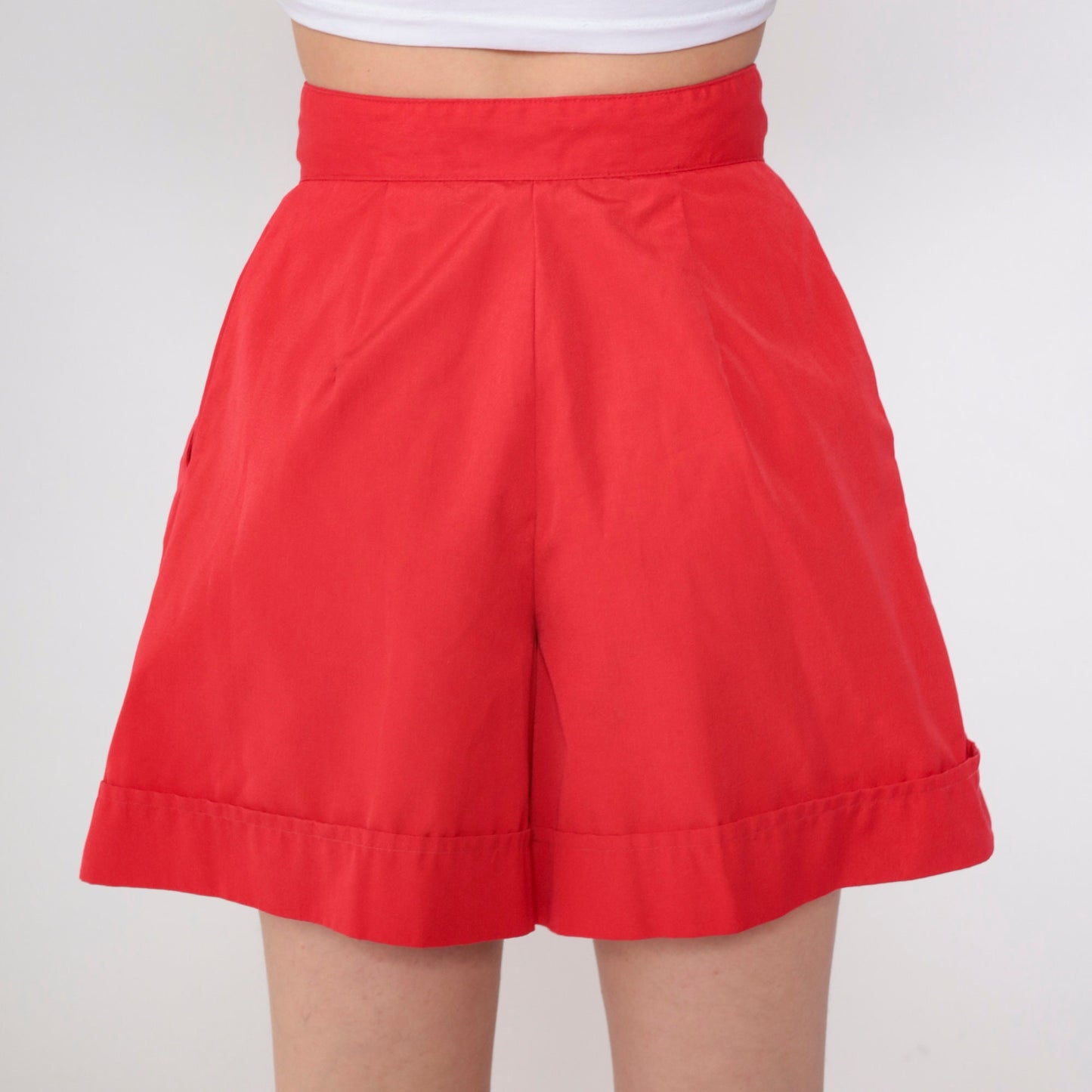 80s Red Pleated High-Waisted Shorts Paper Bag Yoke Button Side Small