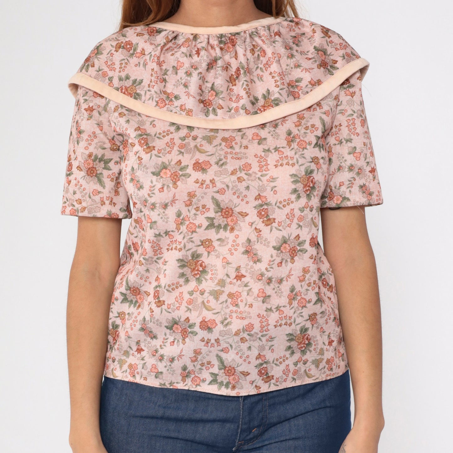 70s Pink Floral Blouse Short Sleeve Ruffled Bib Collar Medium