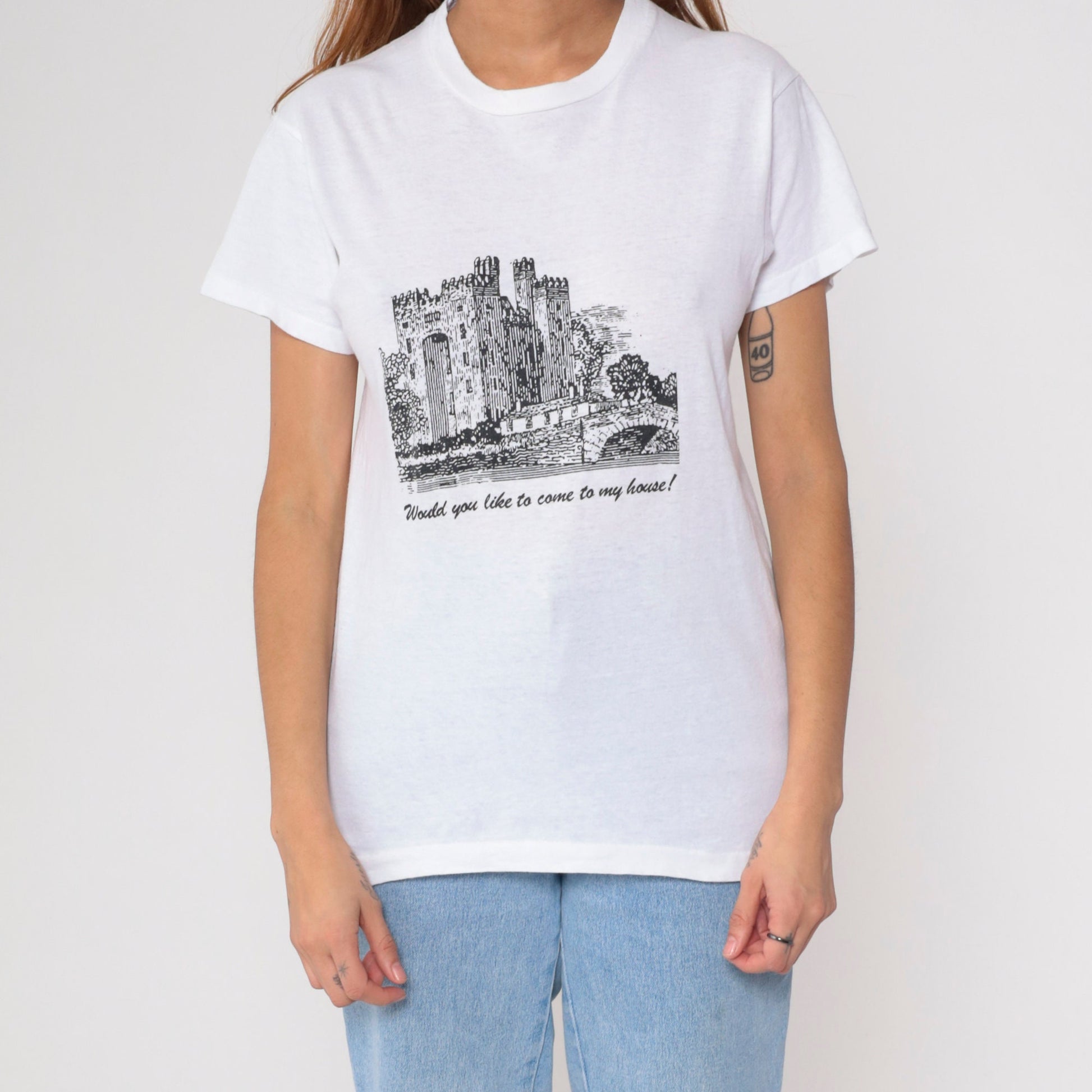 90s Castle Graphic T-Shirt "Would You Like To Come To My House" White Small
