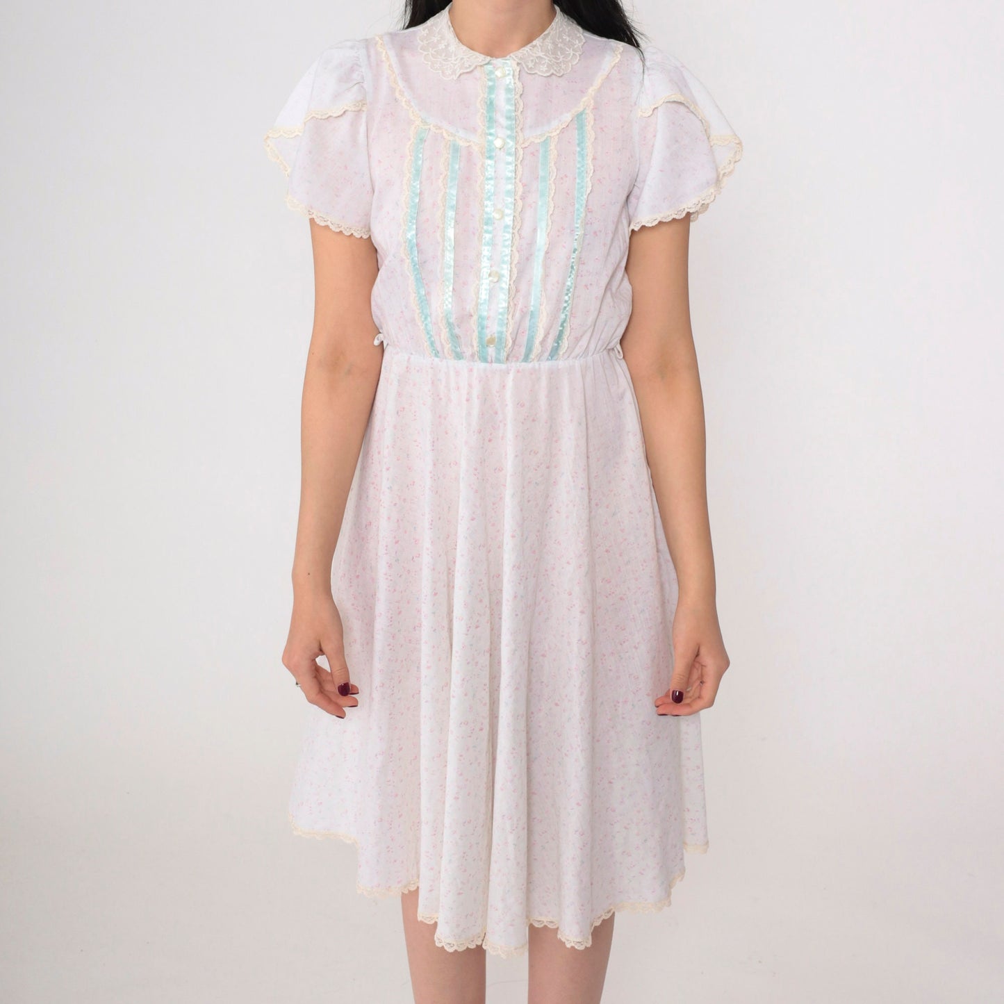 70s Calico Floral Prairie Dress White Lace Trim Puff Sleeve Small