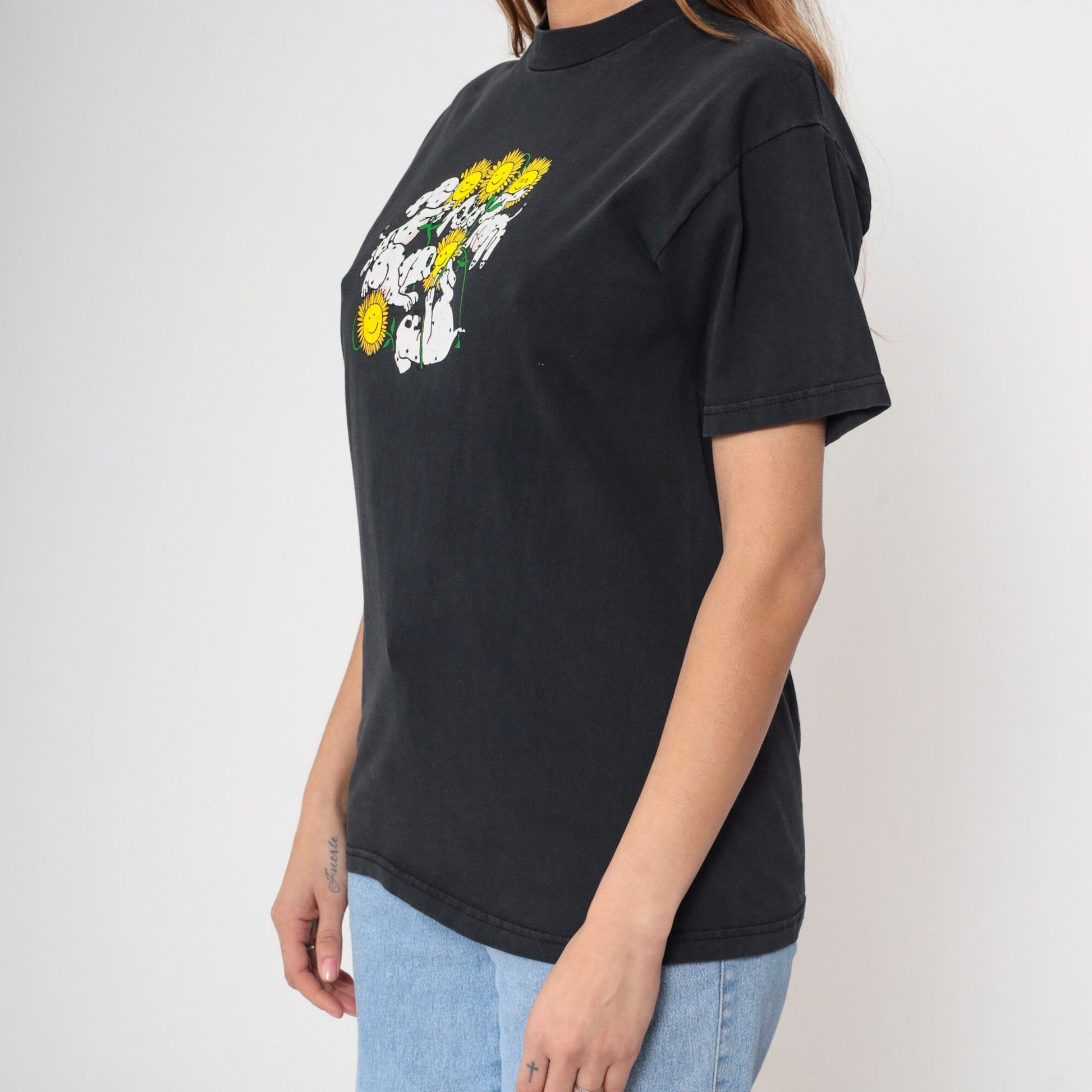 90s Dalmatian Puppy Sunflower Graphic T-Shirt Black Cotton Tee Medium