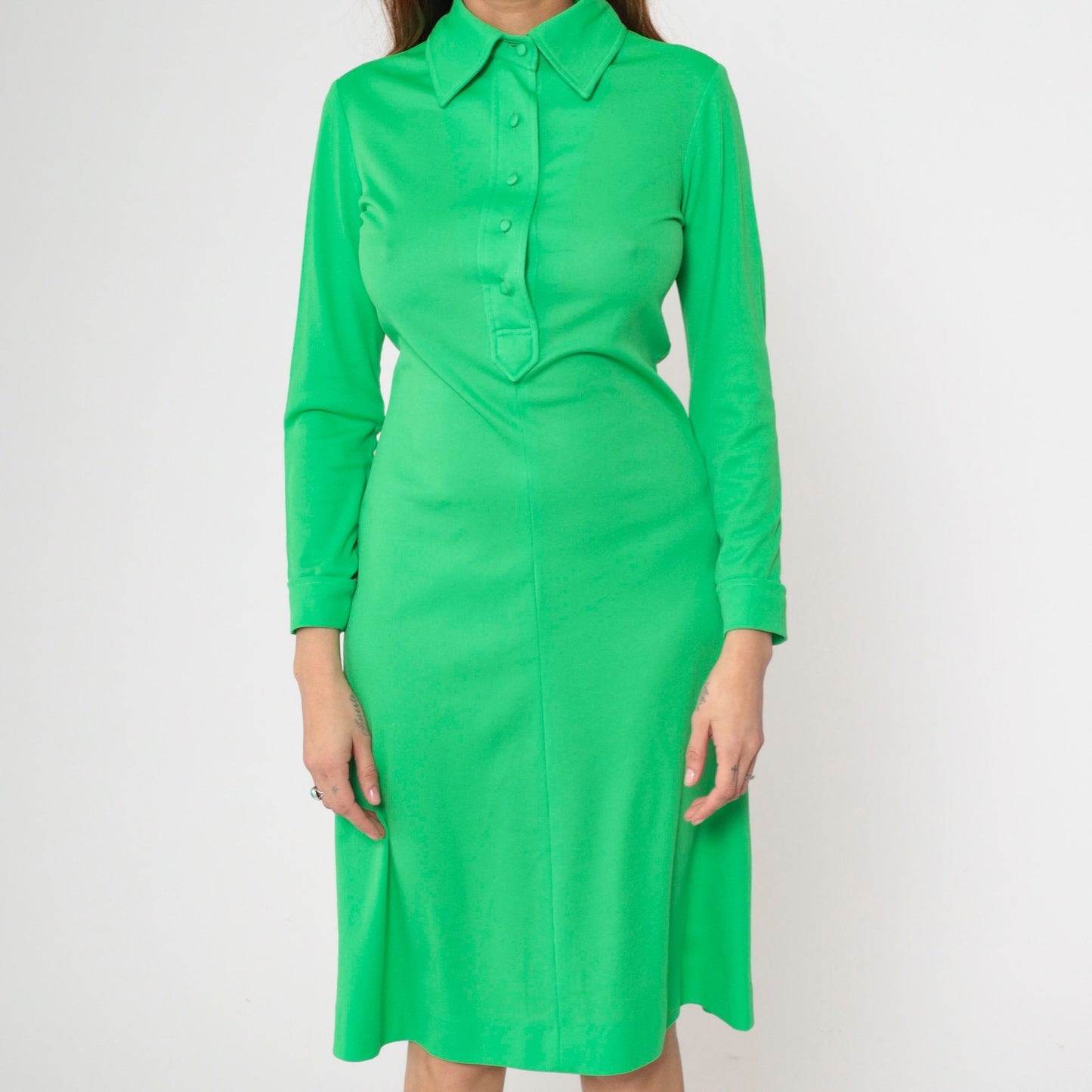 1970s Saks Fifth Avenue Lime Green Mod Shift Dress Collar Long Sleeve Small