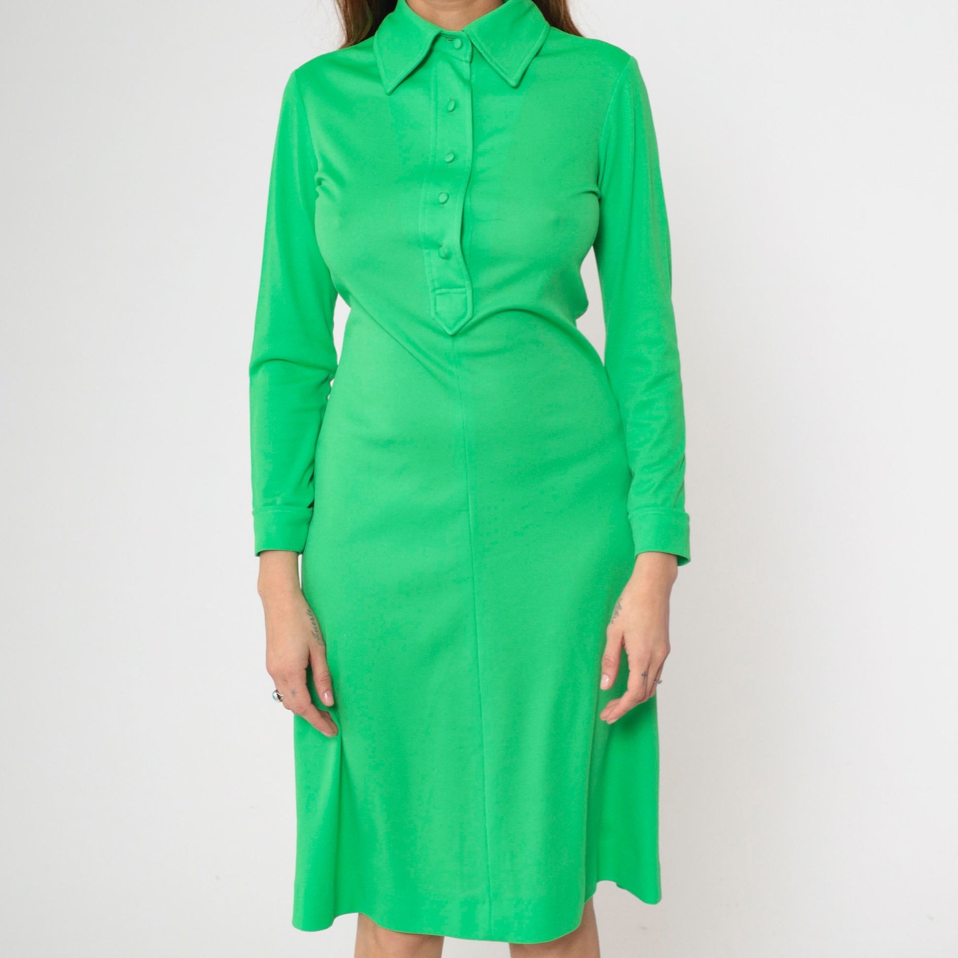 1970s Saks Fifth Avenue Lime Green Mod Shift Dress Collar Long Sleeve Small