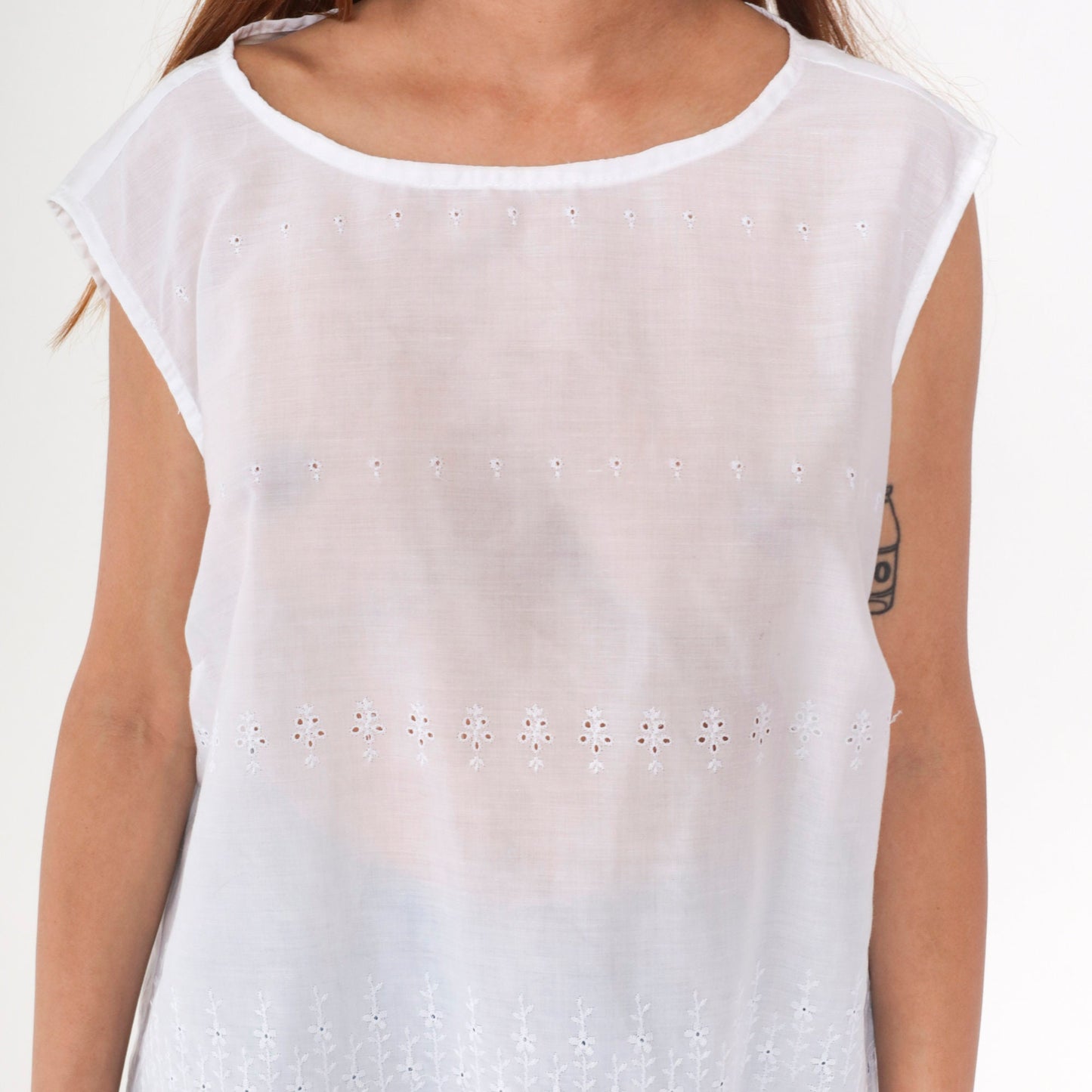 80s White Eyelet Lace Tank Top Floral Embroidered Sleeveless Tunic Large