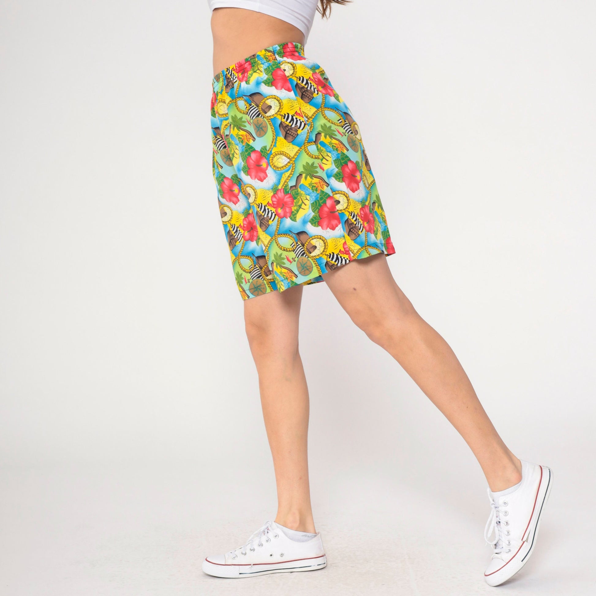 90s Hawaiian Print Shorts Pirate Ship Hibiscus Elastic Waist Small
