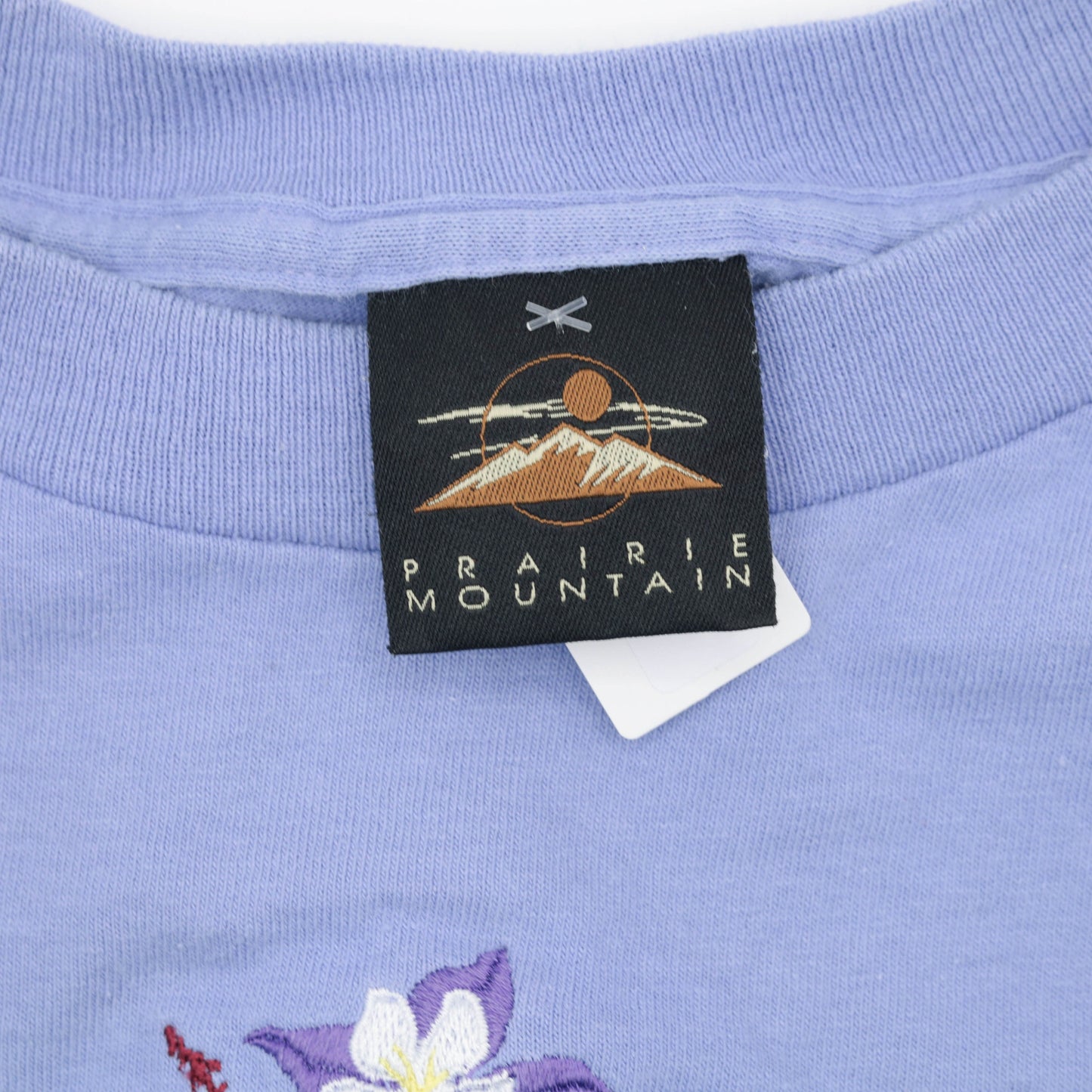 90s Alaska Floral Embroidered Periwinkle T-Shirt Cotton Graphic Tee XS