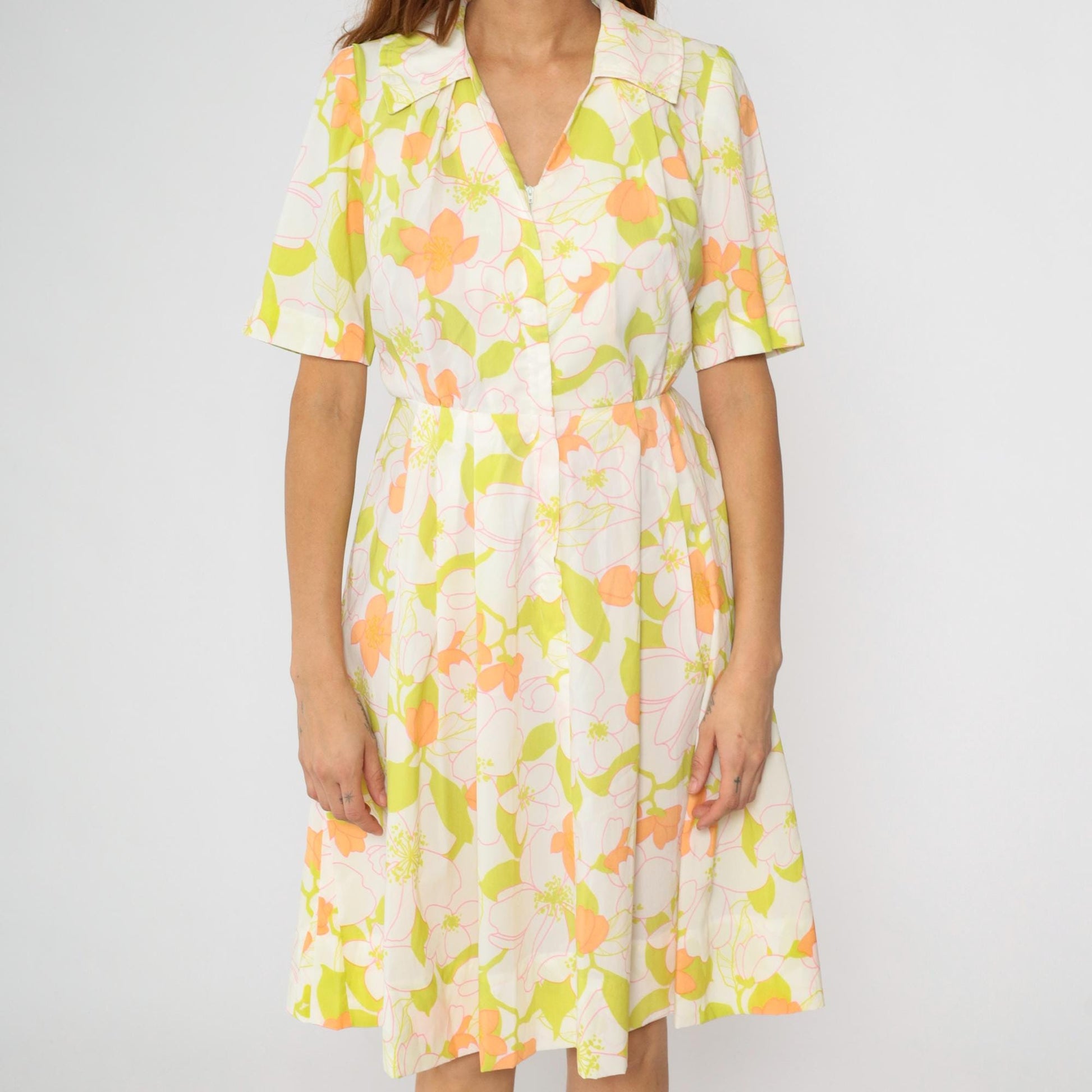 60s White Floral Day Dress High Waisted Front Zipper Pleated Knee Length Medium