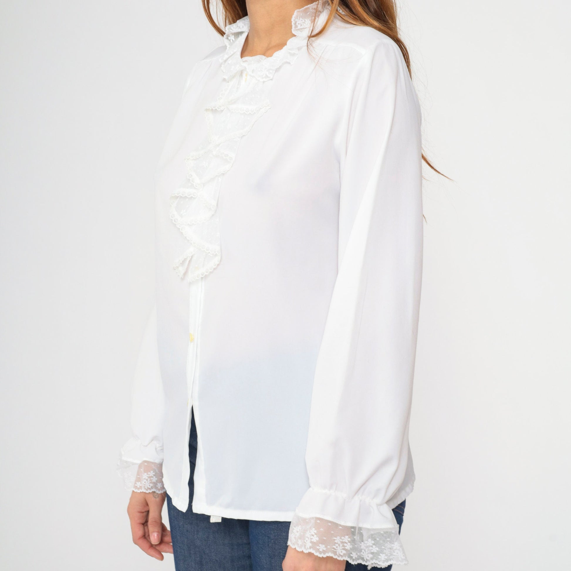 70s White Lace Jabot Blouse Long Sleeve Button Up Ruffle Neckline Medium