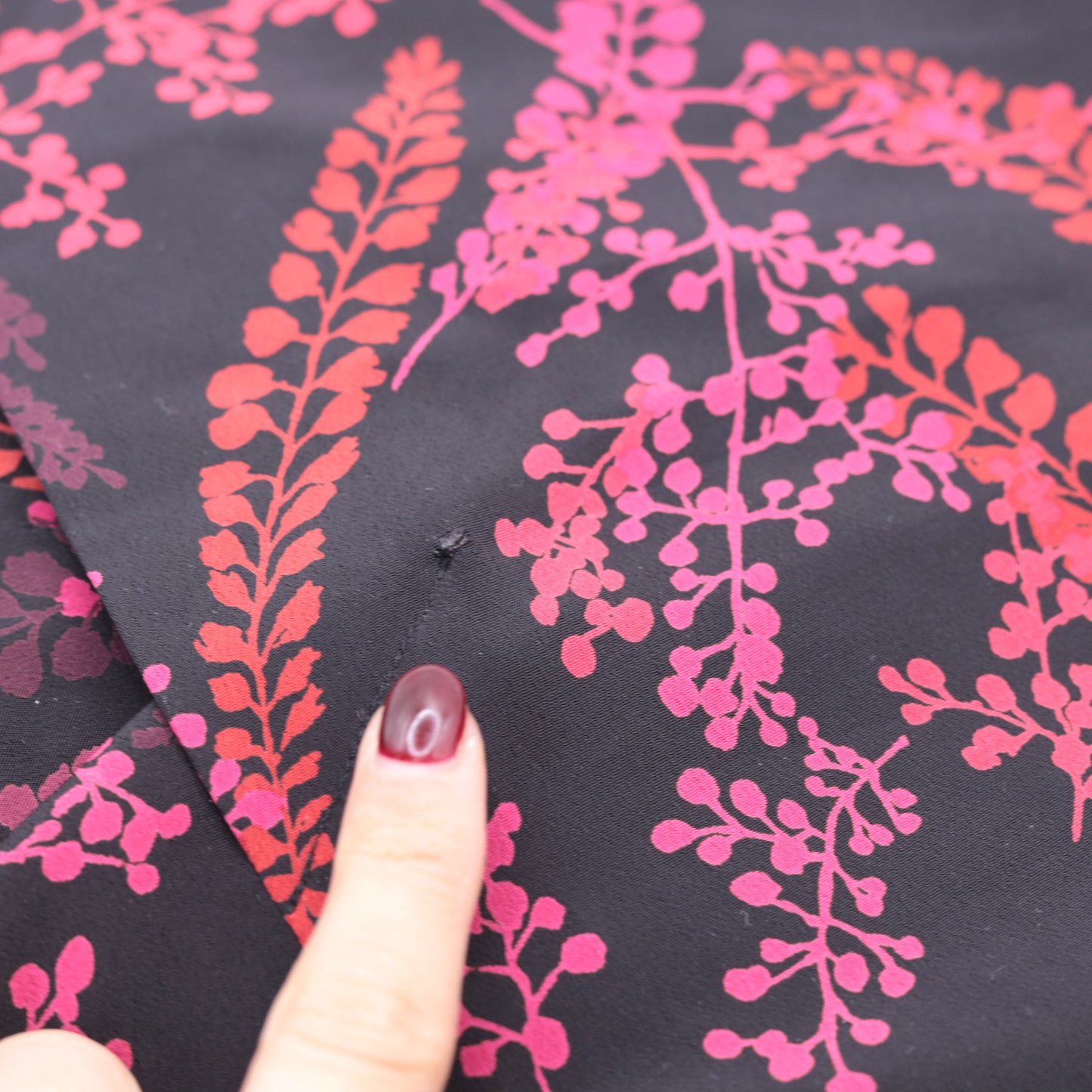 00s Floral Midi Skirt Black Pink High Waist Botanical Print Medium 8