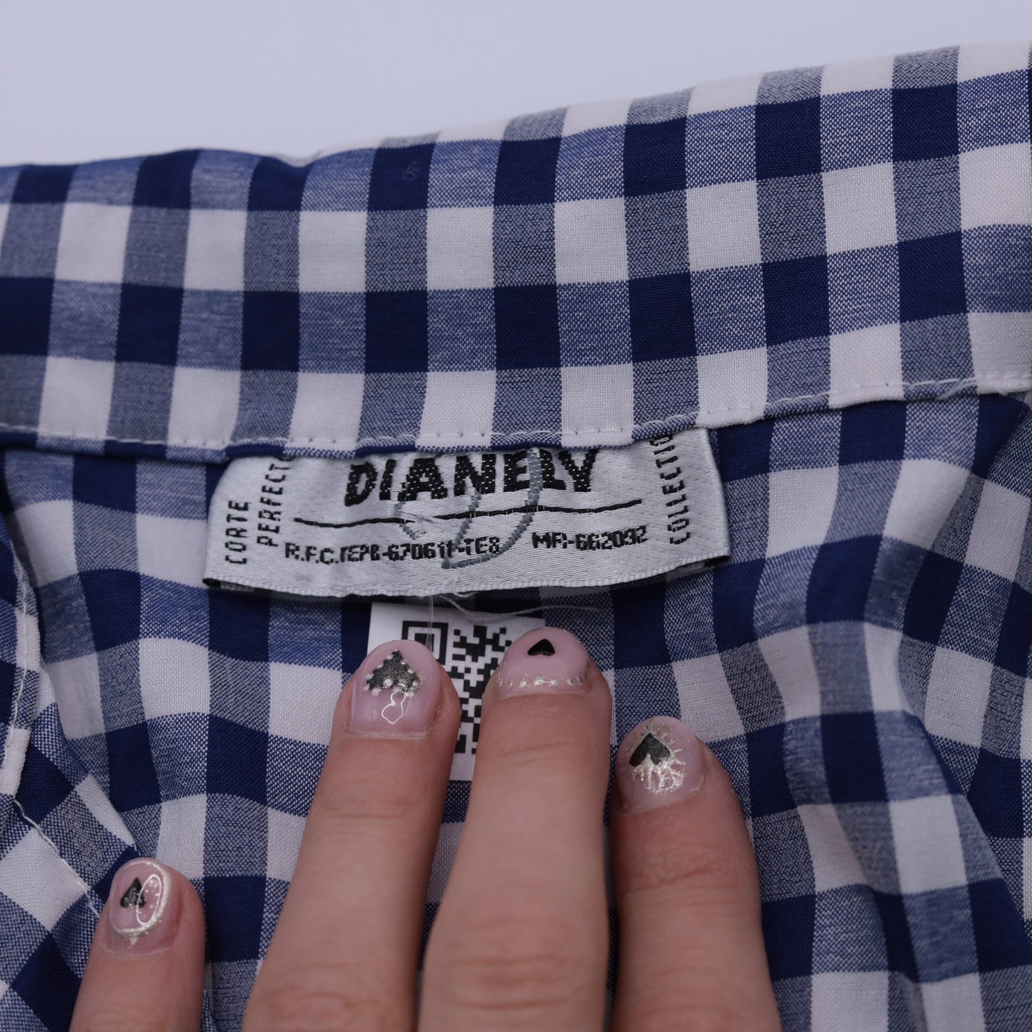 80s Blue Gingham Button-Up Blouse Princess Seam V-Neck Long Sleeve Small S