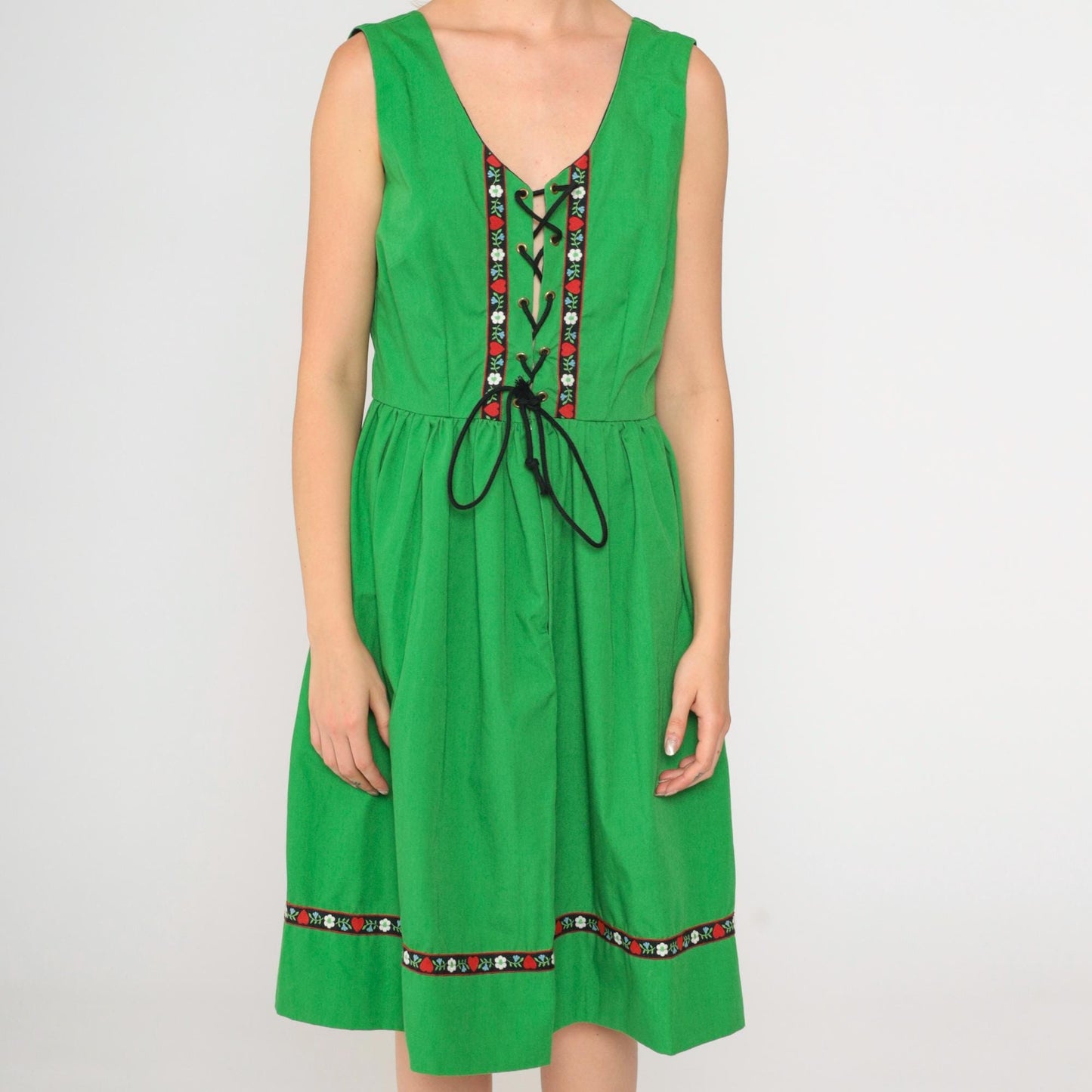 70s Dirndl Dress Green Floral Lace-Up High Waist Midi Sleeveless Medium