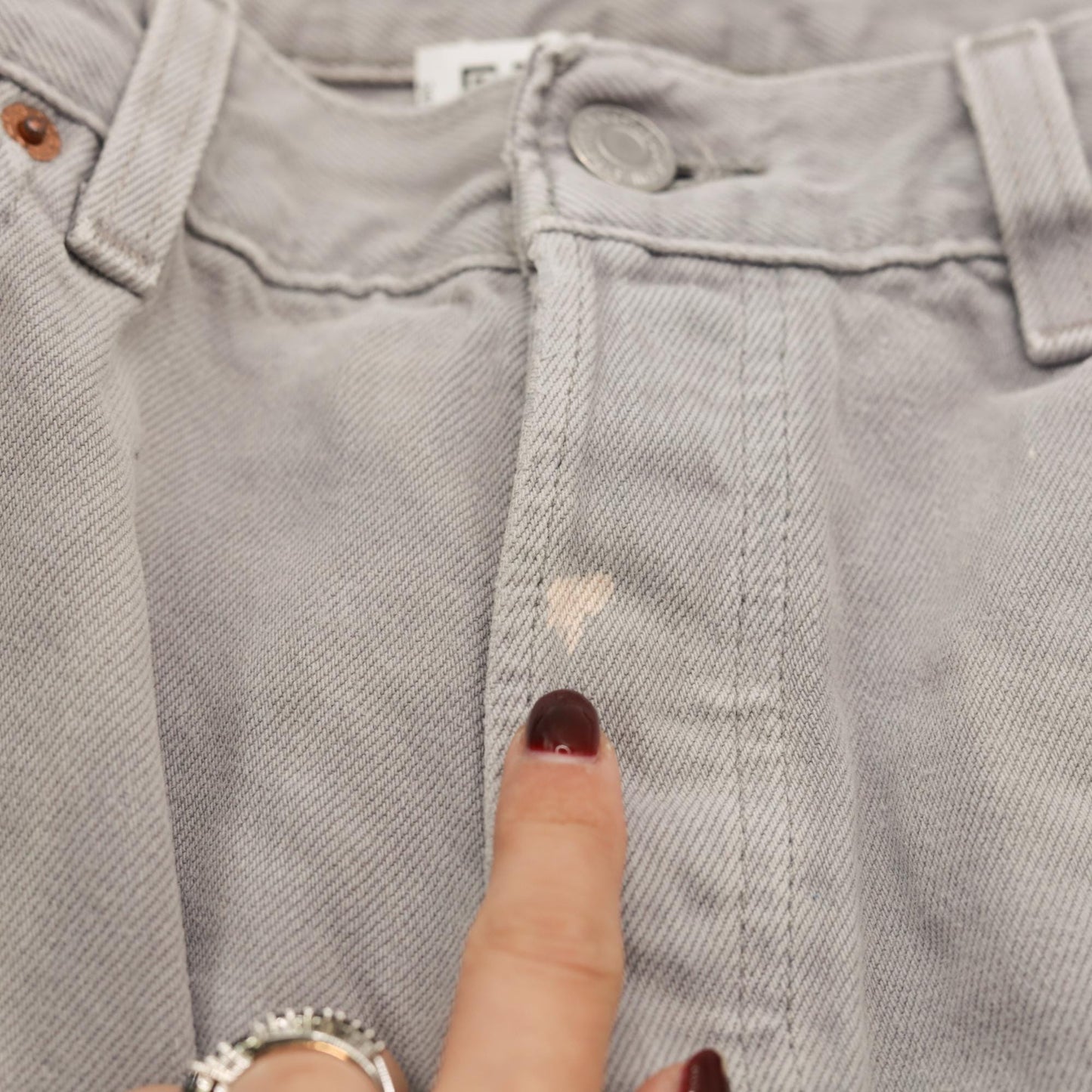 90s Levi's 501 Grey Denim Cut-Off Shorts Frayed Hem Medium 34