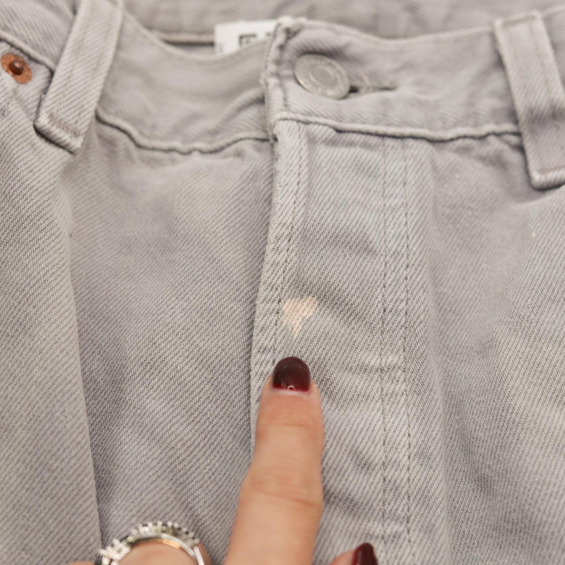 90s Levi's 501 Grey Denim Cut-Off Shorts Frayed Hem Medium 34