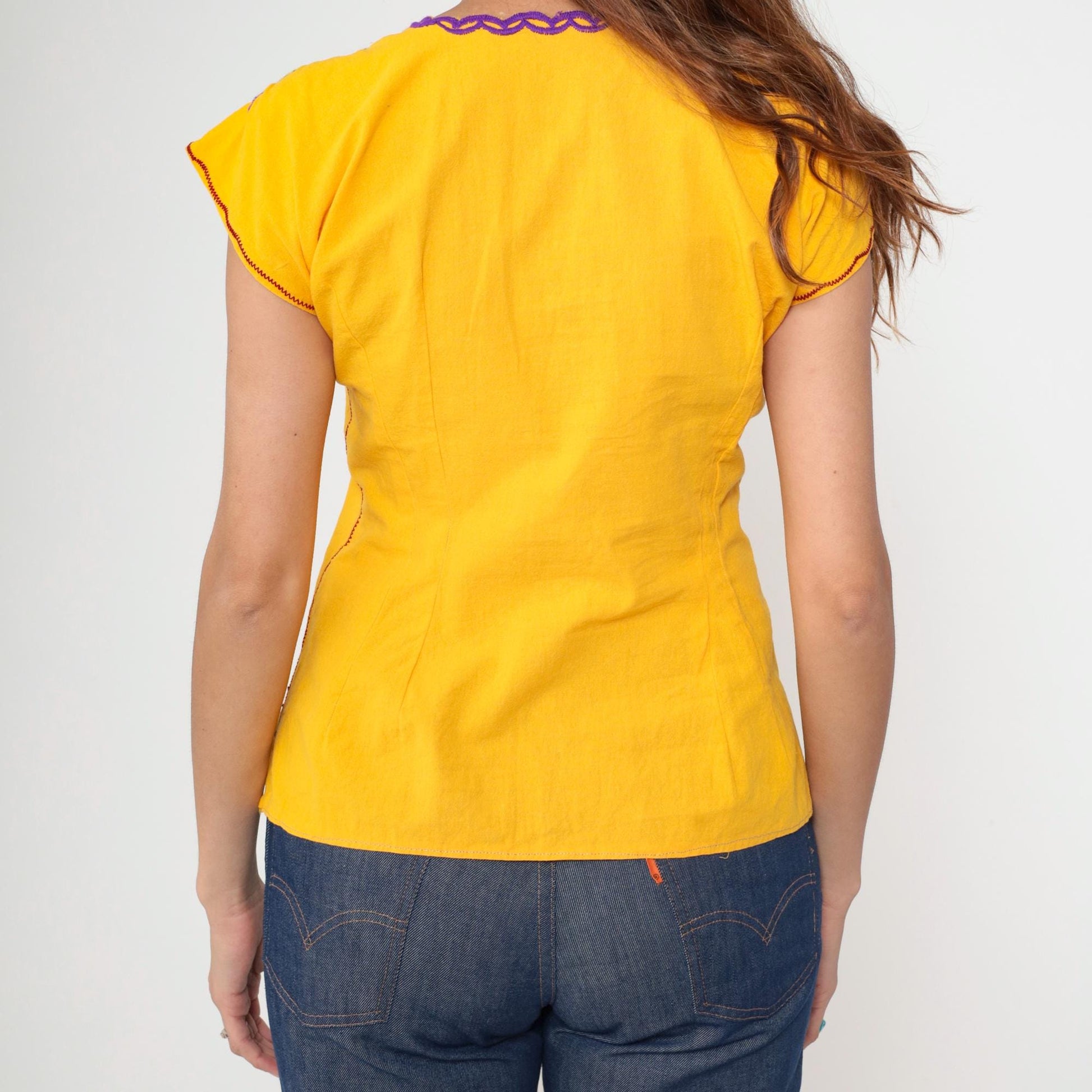 90s Mexican Embroidered Floral Blouse Yellow Short Sleeve V Neck Medium