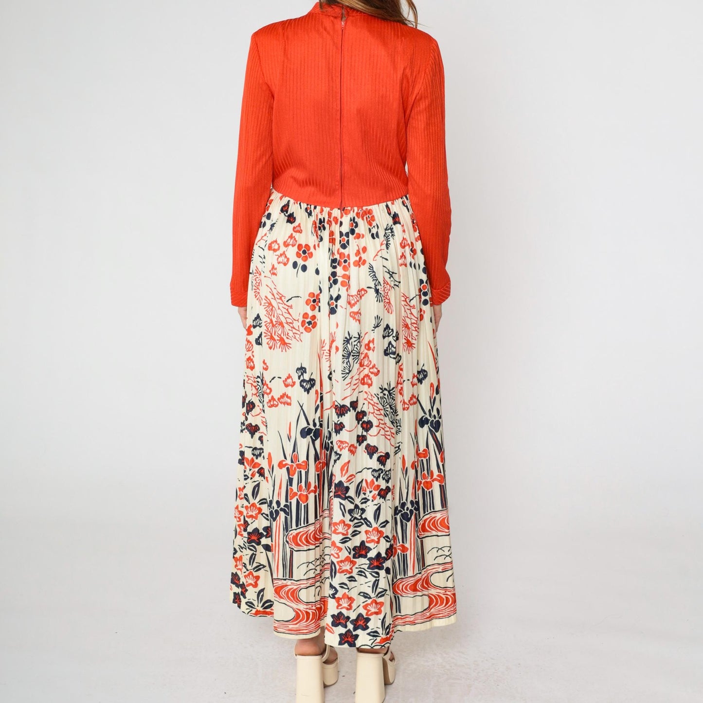 70s Red Floral Japanese Scenic Print Maxi Dress Long Sleeve Keyhole Neckline Large