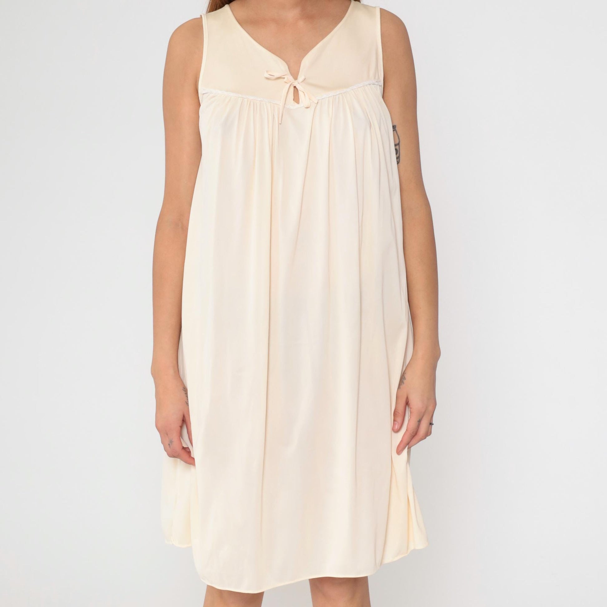 70s Peach Nylon Nightgown Bow Neck Sleeveless Tent Trapeze Midi Medium