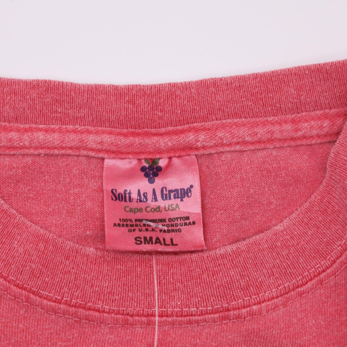 90s Bermuda Island Fish Embroidered T-Shirt Pink Cotton Small S