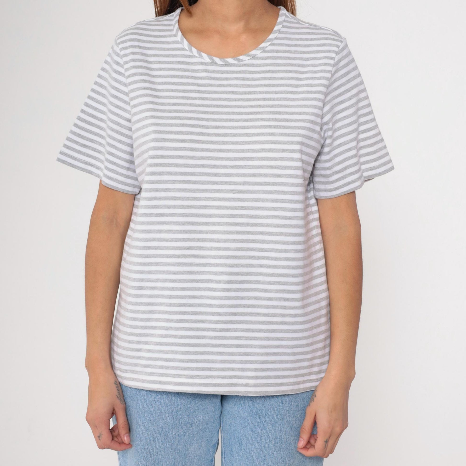 90s Grey & White Striped T-Shirt Cotton Blend Crewneck Large