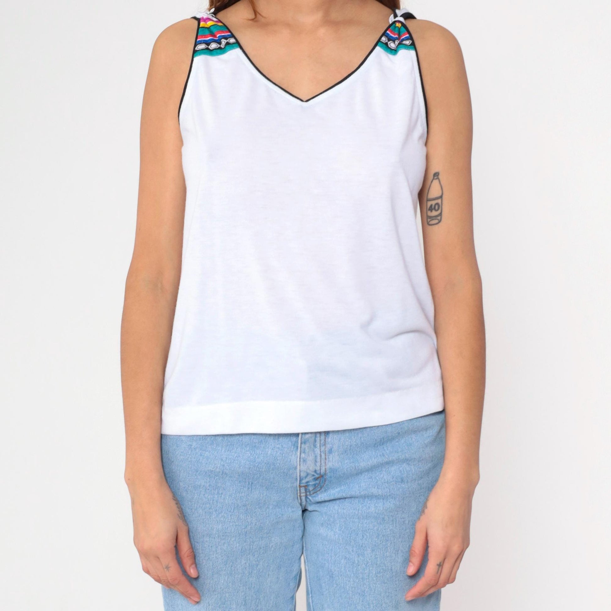 90s Tail Tank Top White Multicolor Striped V-Neck Athletic Medium Large