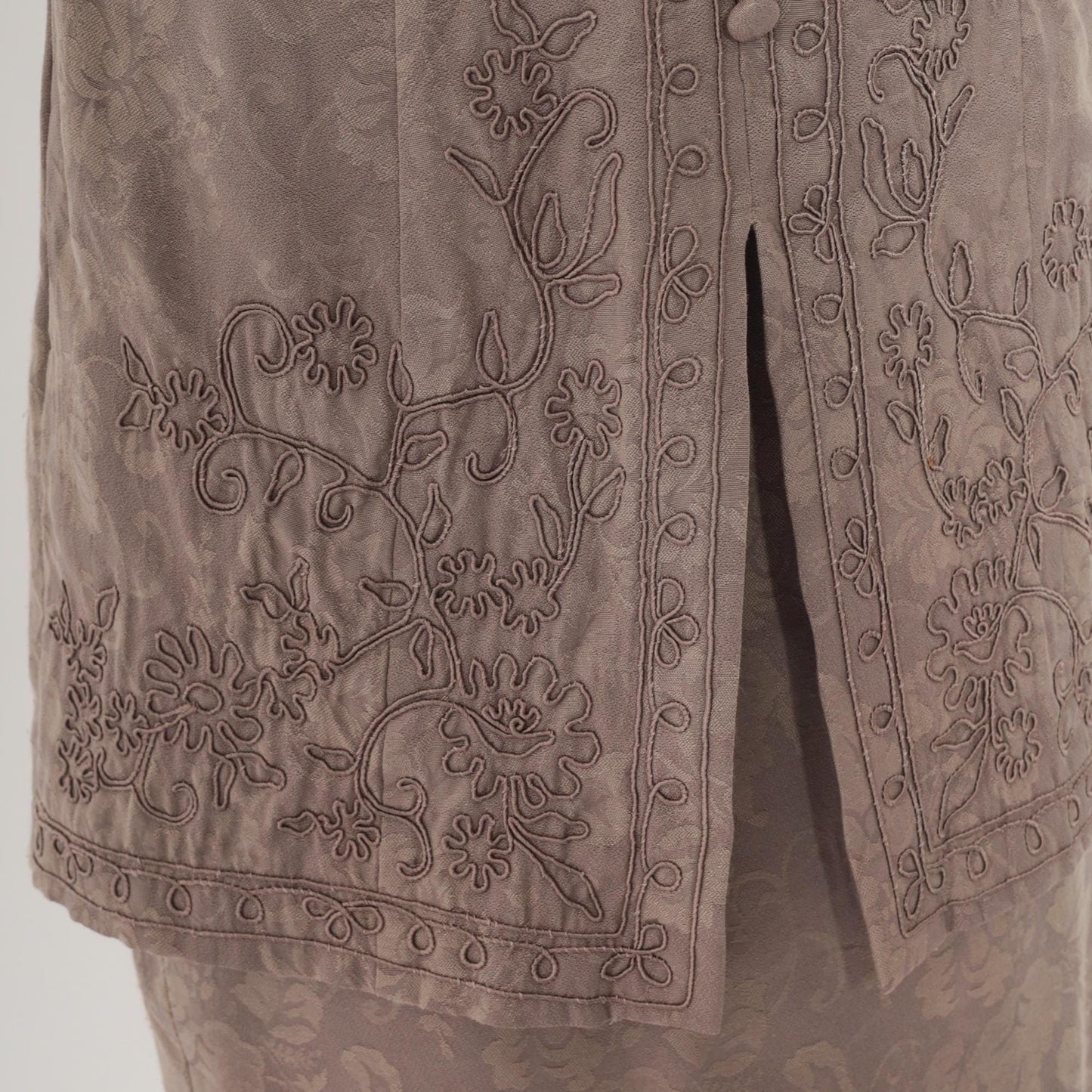 90s Brown Floral Soutache Sheath Dress Short Sleeve Knee-Length Small