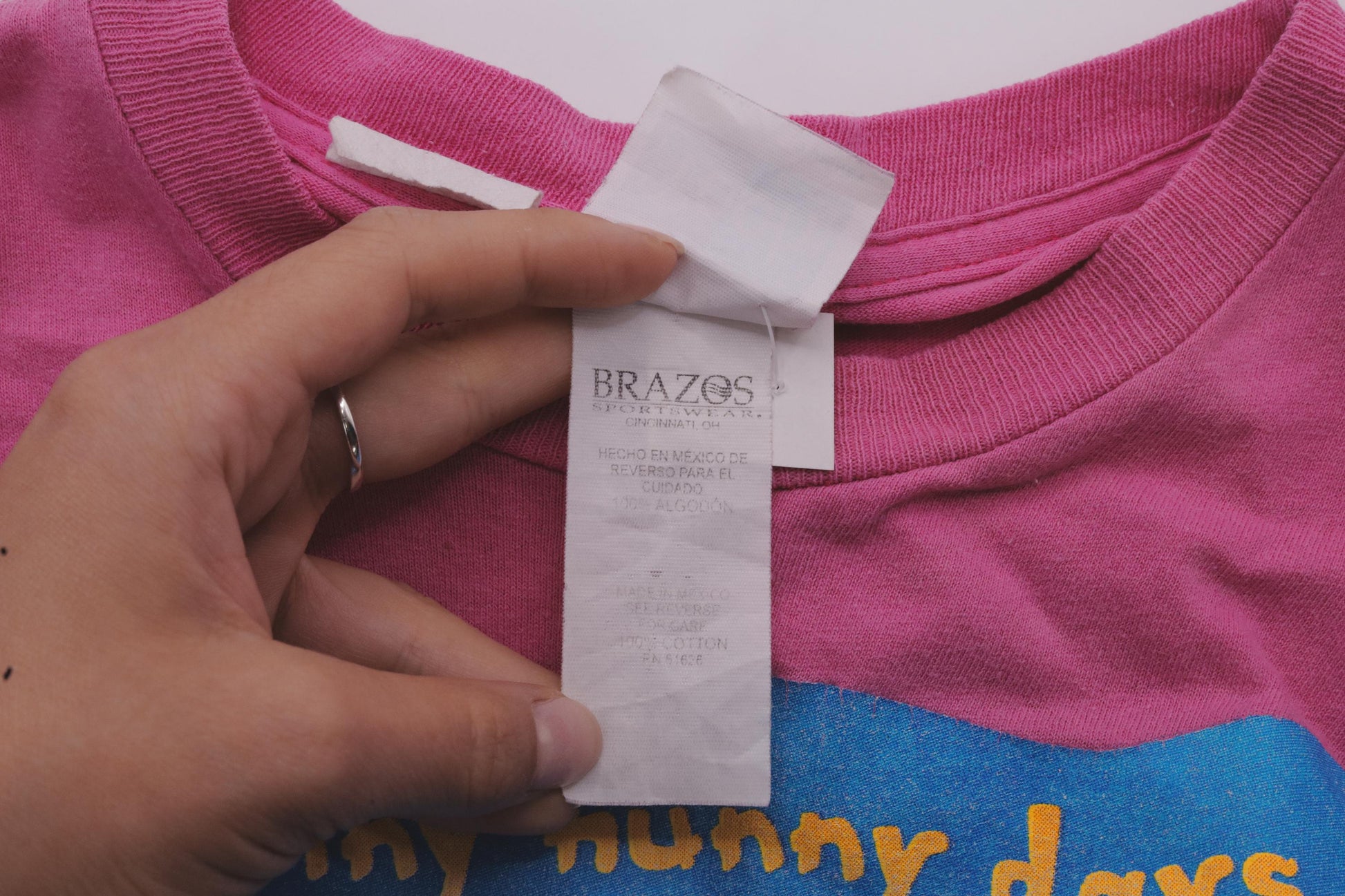 90s Winnie the Pooh Sunny Hunny Days Disney Graphic T-Shirt Pink Cotton Extra Small XS