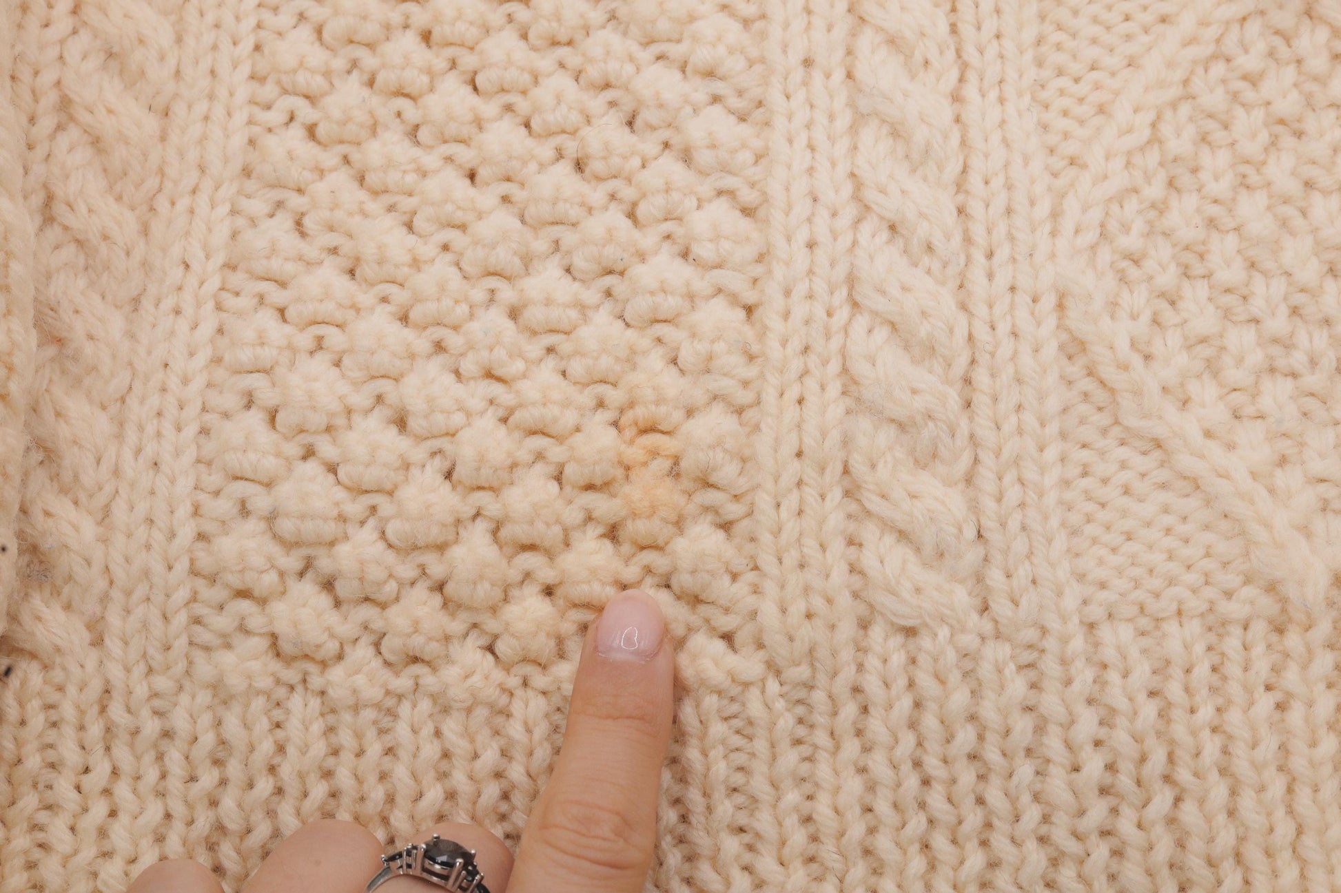 80s Cream Cable Knit Turtleneck Sweater Pullover Small