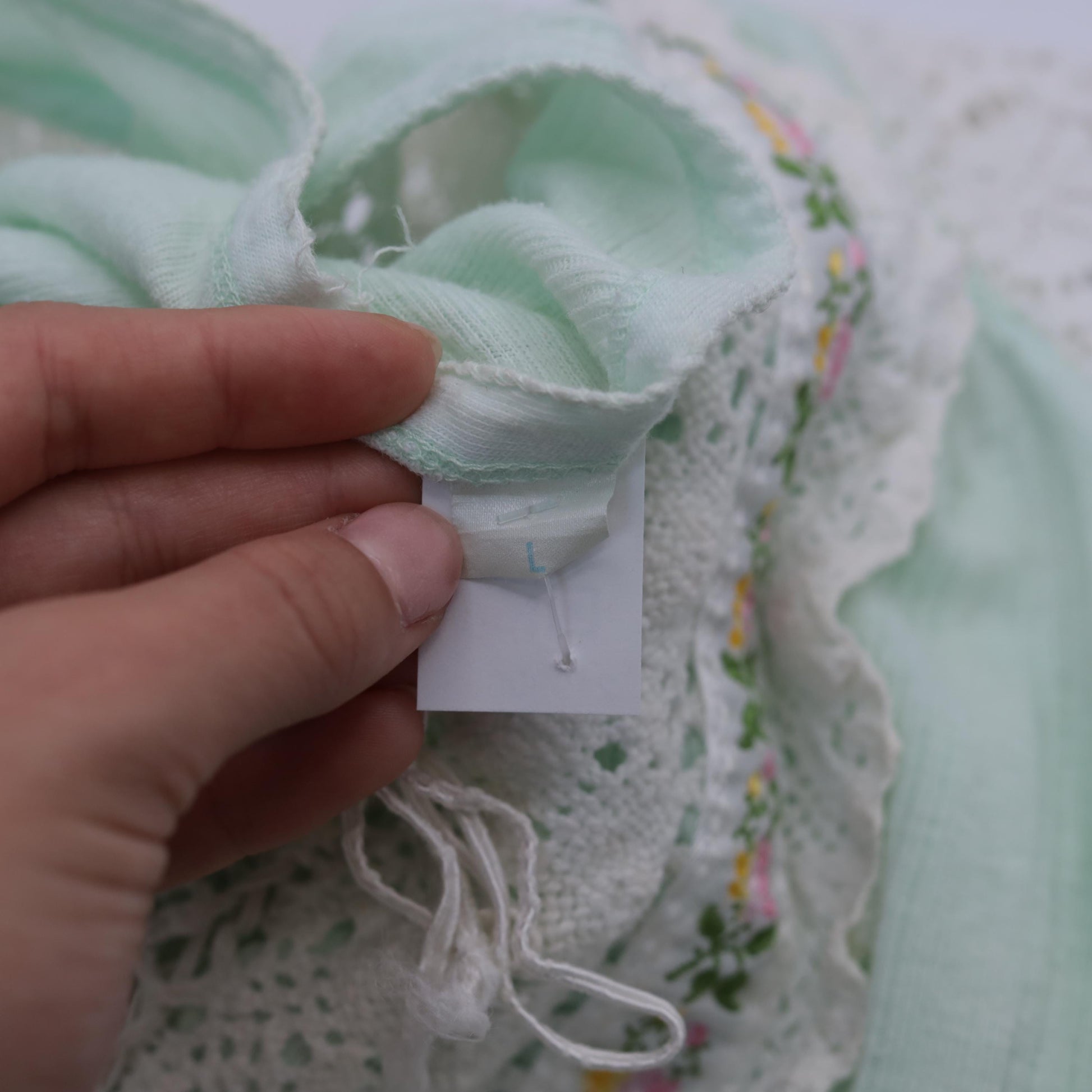 70s Mint Green Crochet Lace Tank Top V-Neck Lace-Up Sleeveless Blouse Medium