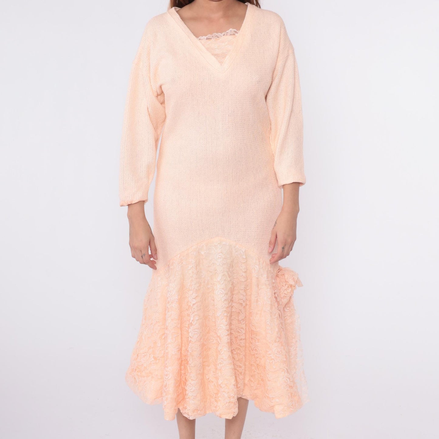 80s Peach Knit Midi Dress V-Neck Lace Mermaid Hem Long Sleeve Medium