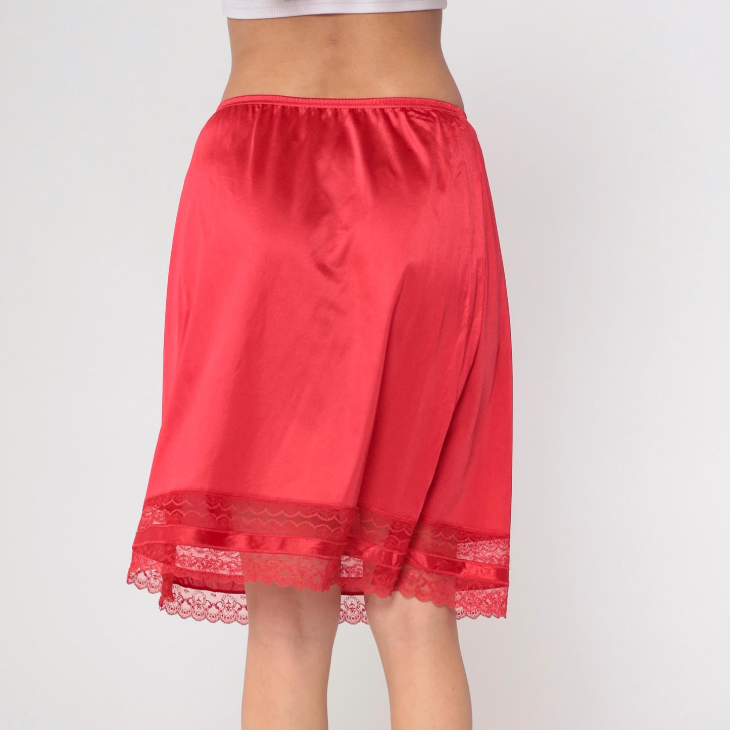 80s Vanity Fair Red Lace Half Slip Knee-Length Nylon Medium