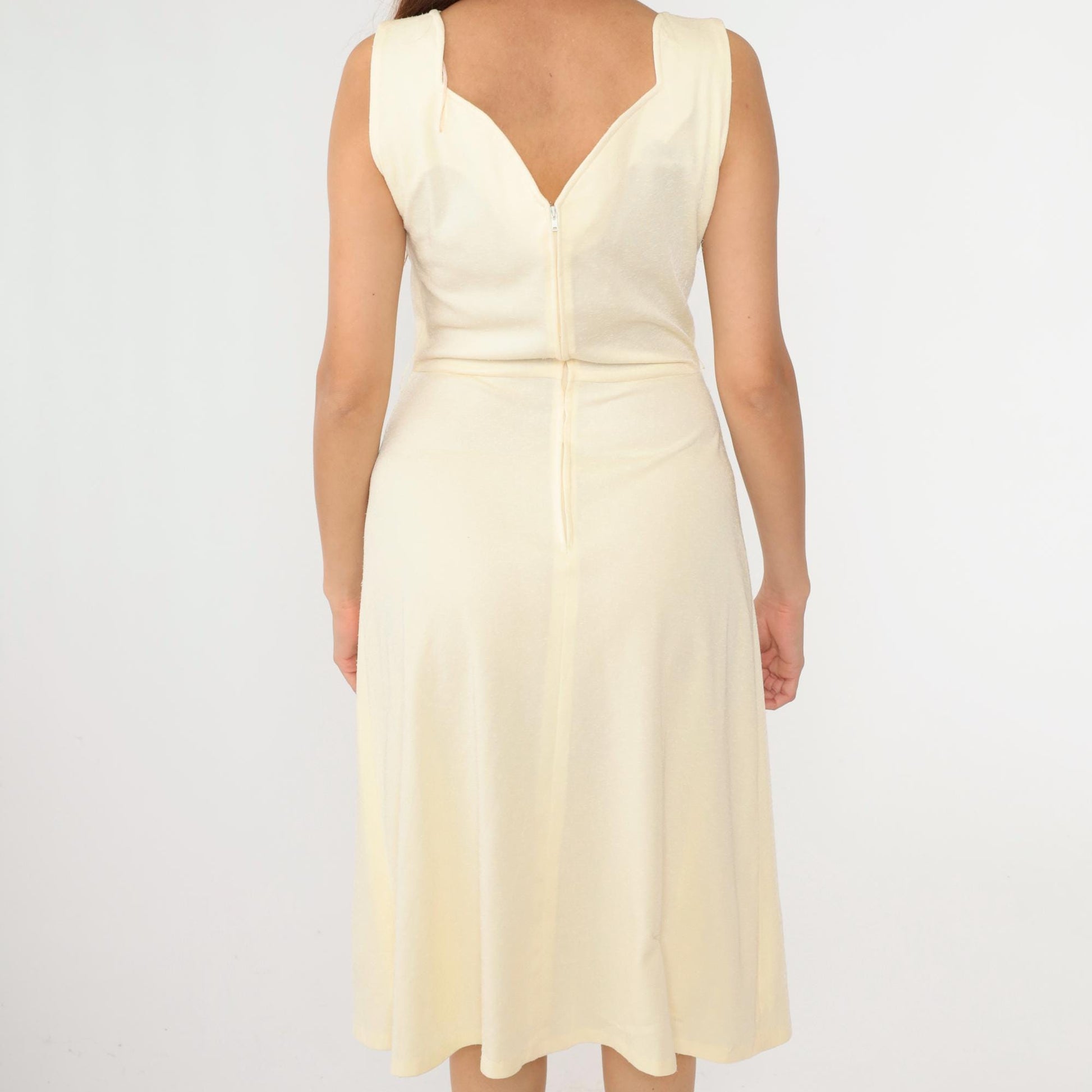 1970s Carnegie of London Cream Scalloped Pleated Midi Dress Small