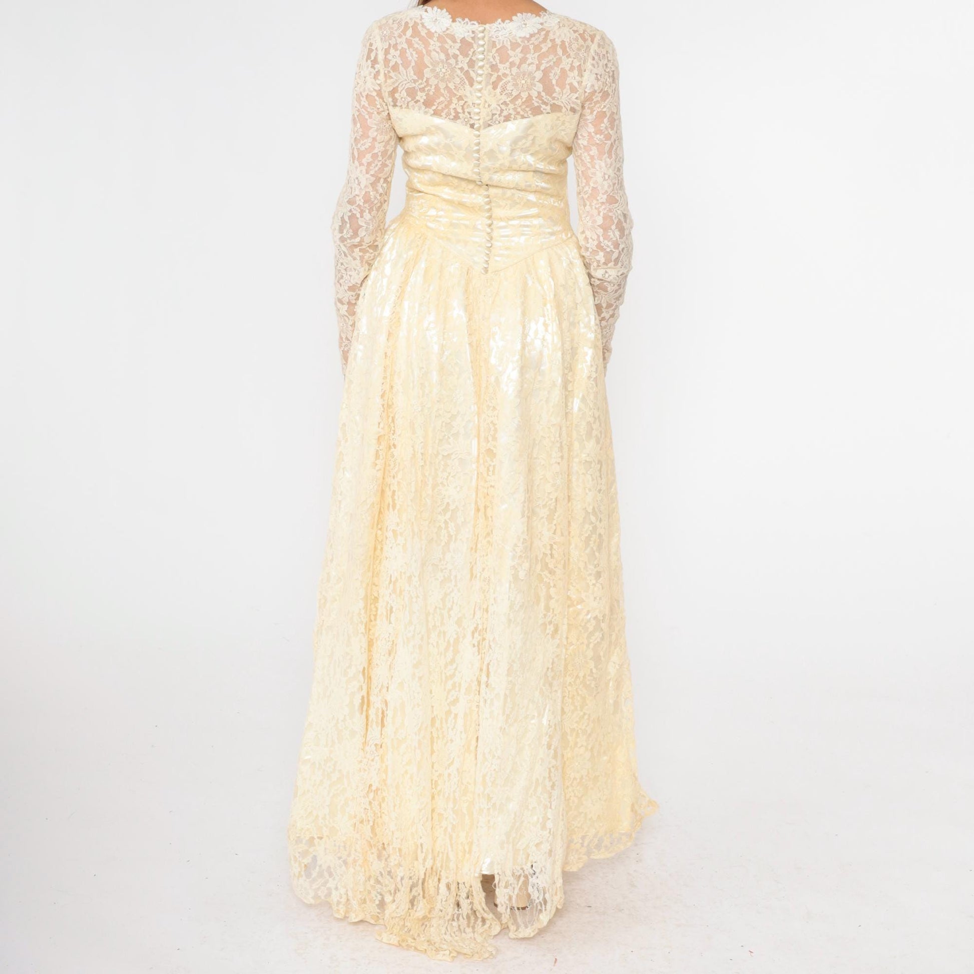 1950s Ivory Lace Wedding Dress Button Back Scalloped Neckline Maxi Medium 8