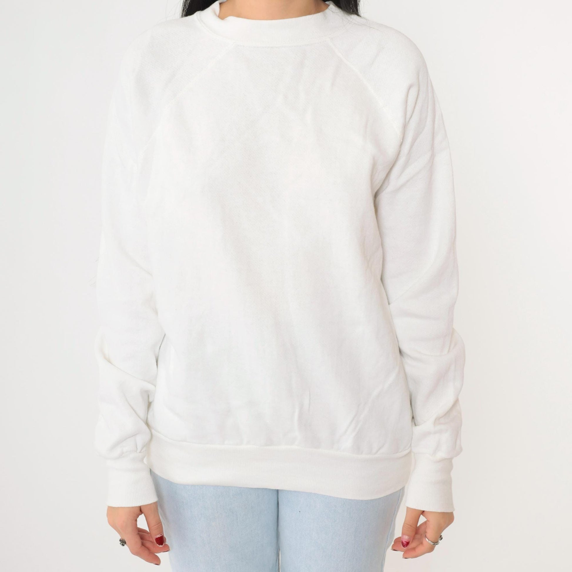 80s Plain White Raglan Sweatshirt Crewneck Pullover Medium