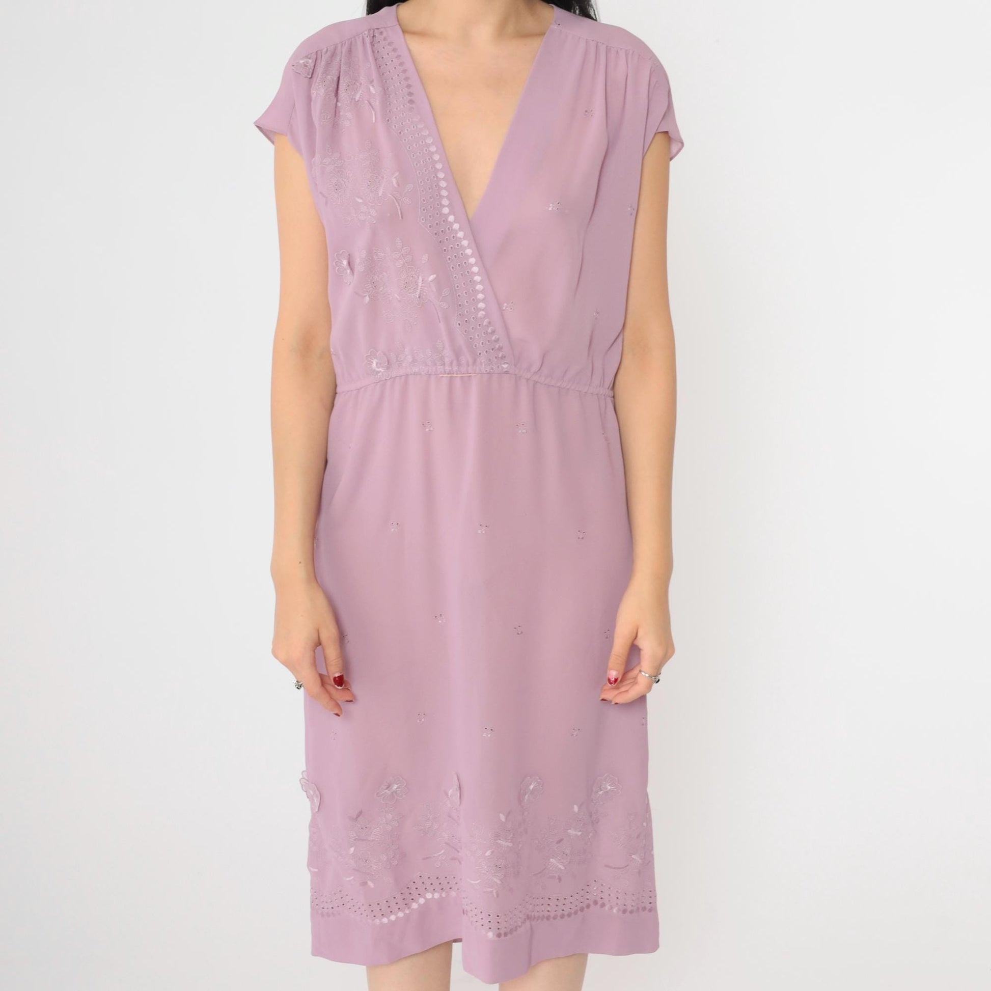70s Lavender Floral Embroidered Wrap Dress Midi V-Neck Cap Sleeve Medium
