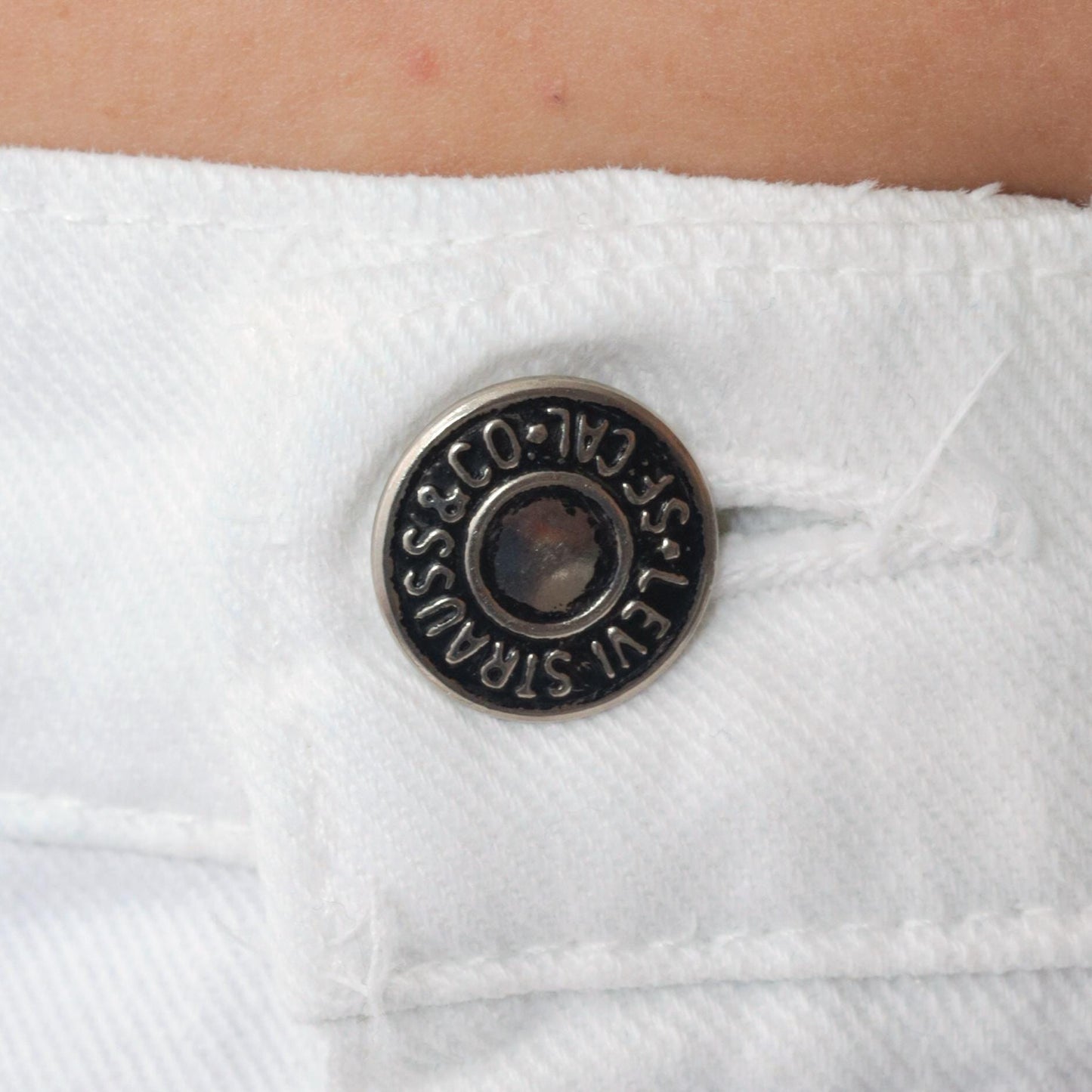 90s Levi's White Denim Shorts High Rise Jean Shorts Large L