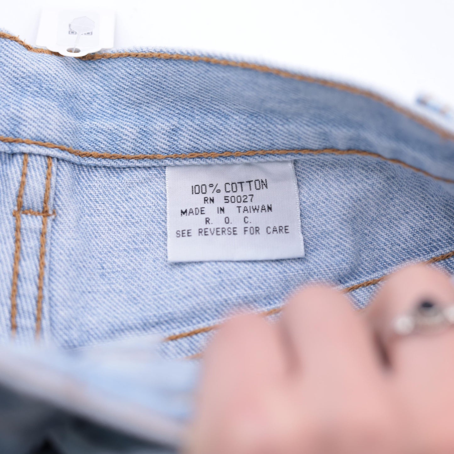 90s Rio Light Wash Cuffed High-Waisted Denim Shorts Extra Small XS