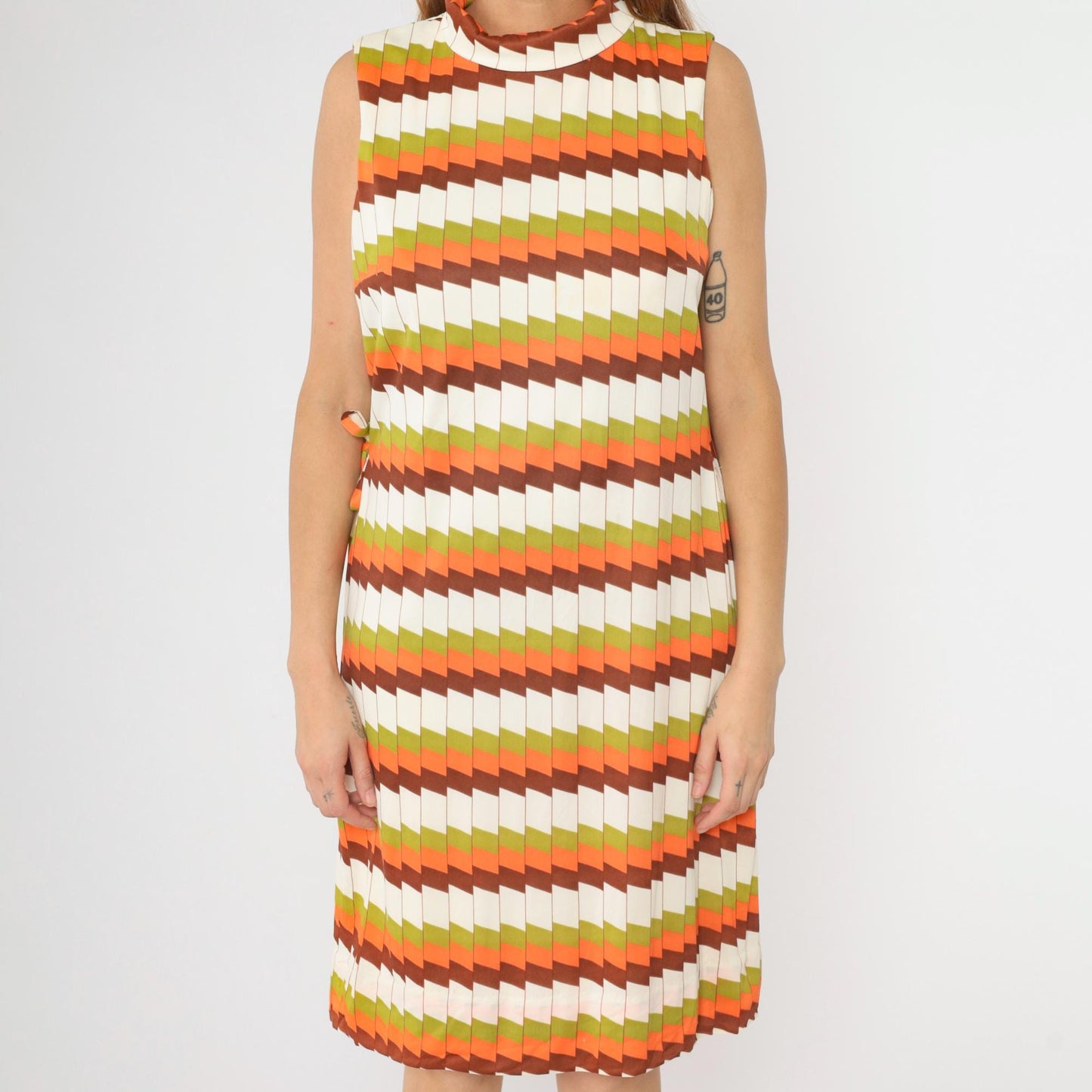60s Mod Shift Dress Geometric Striped Mock Neck Knee-Length Green Orange Medium