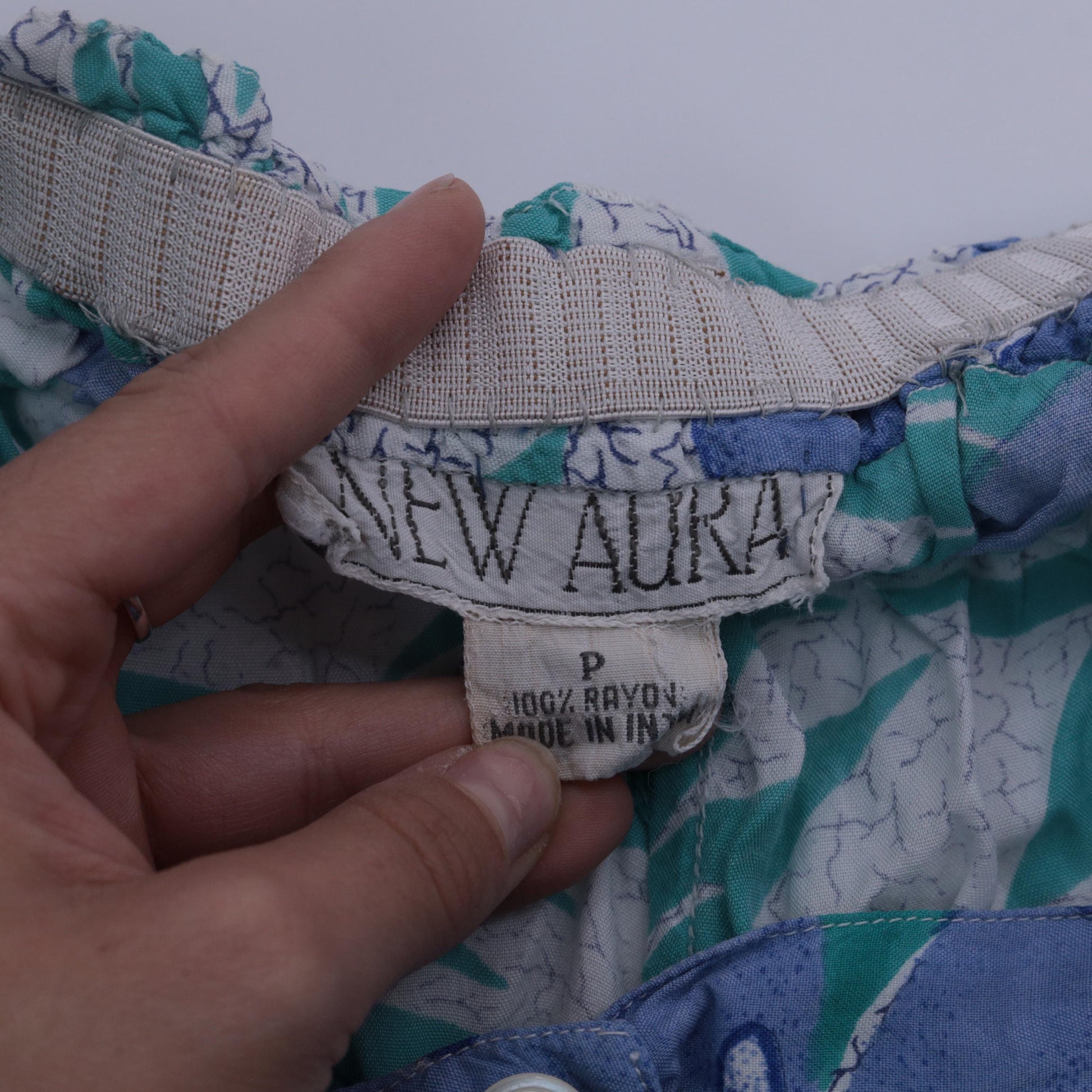 90s New Aura Floral Shorts Teal Periwinkle High Waisted Pleated Rayon Small