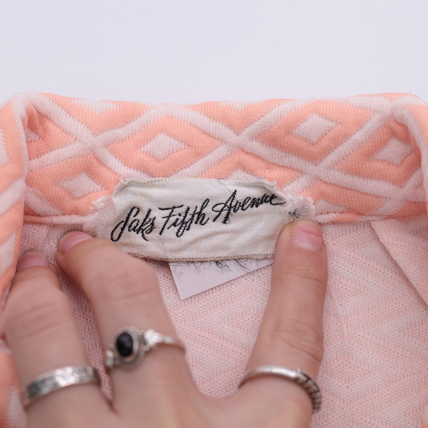 70s Saks Fifth Avenue Pink Geometric Diamond Print Dagger Collar Blouse Small