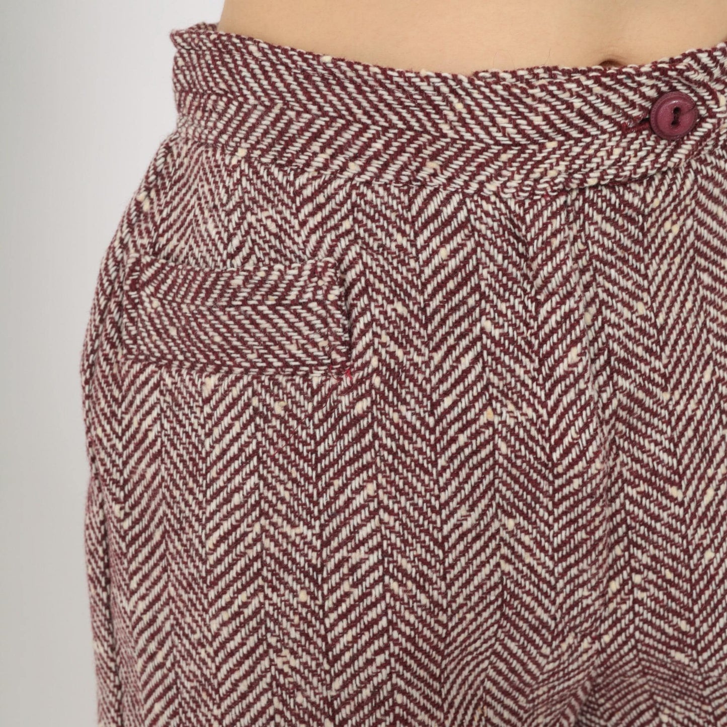 70s 80s Wool Blend Herringbone Shorts Burgundy White High Waist Cuffed Small