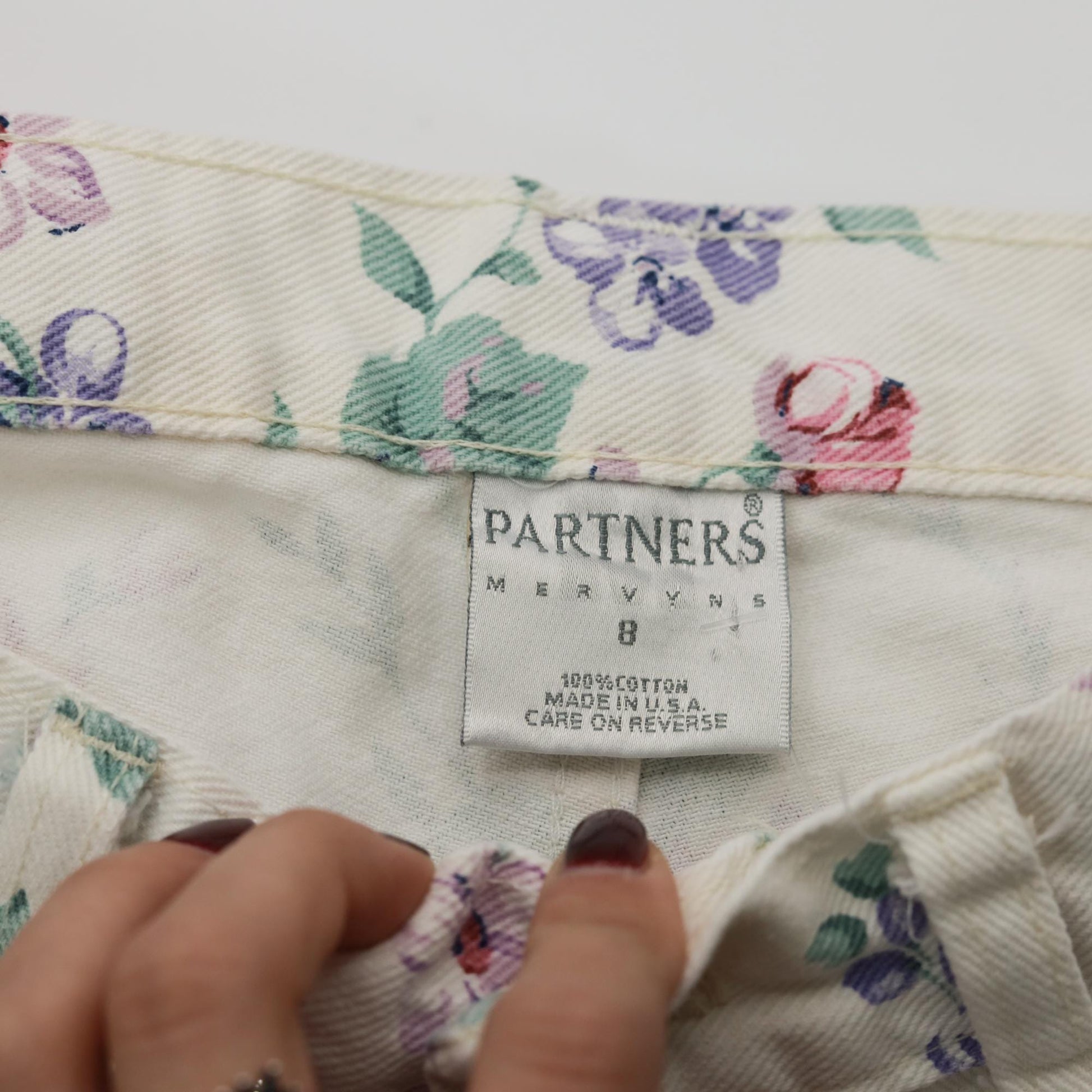 90s Floral Denim Shorts White High Waist Pink Purple Rose Print Small