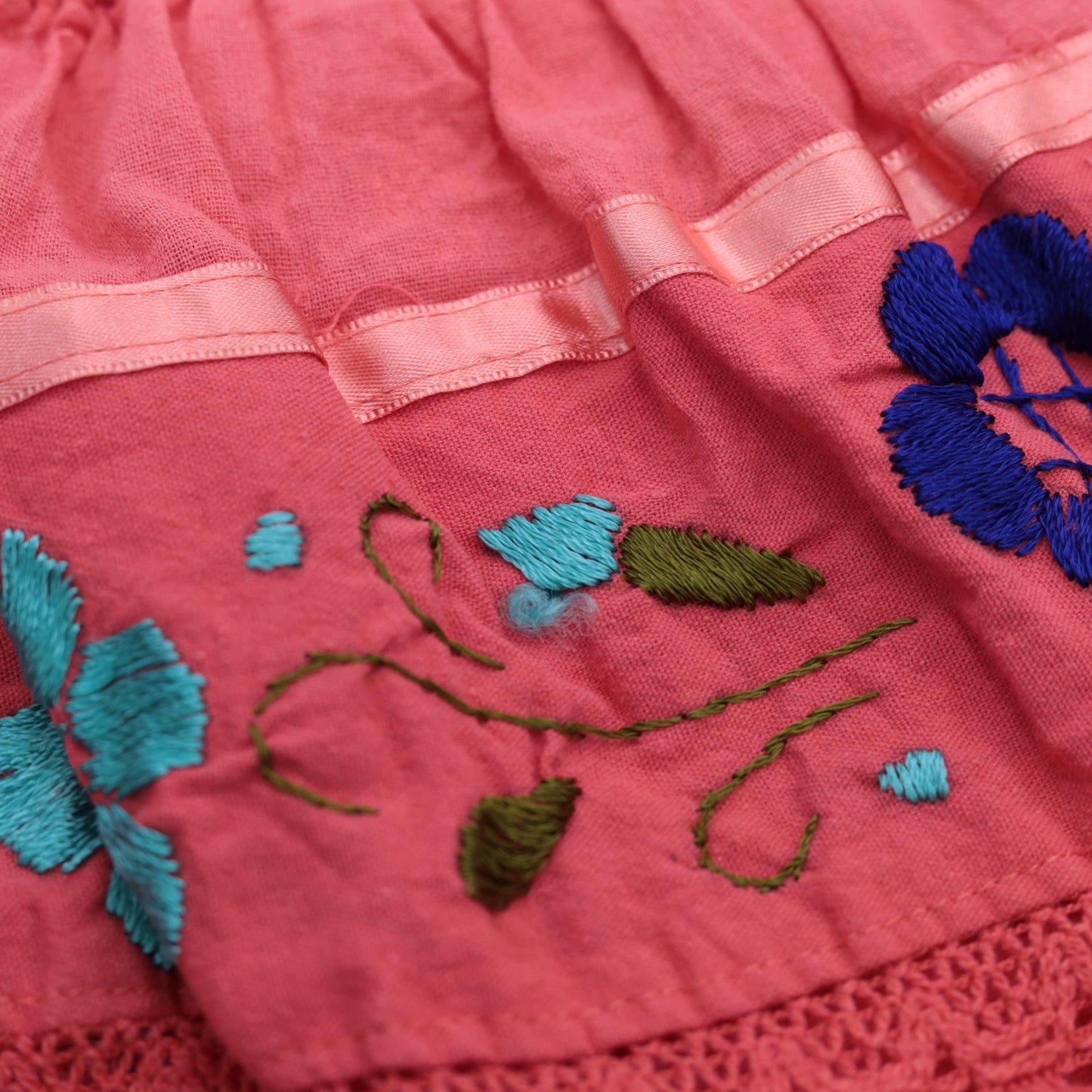 90s Coral Mexican Peasant Blouse Floral Embroidered Off-Shoulder Gauze Top Small