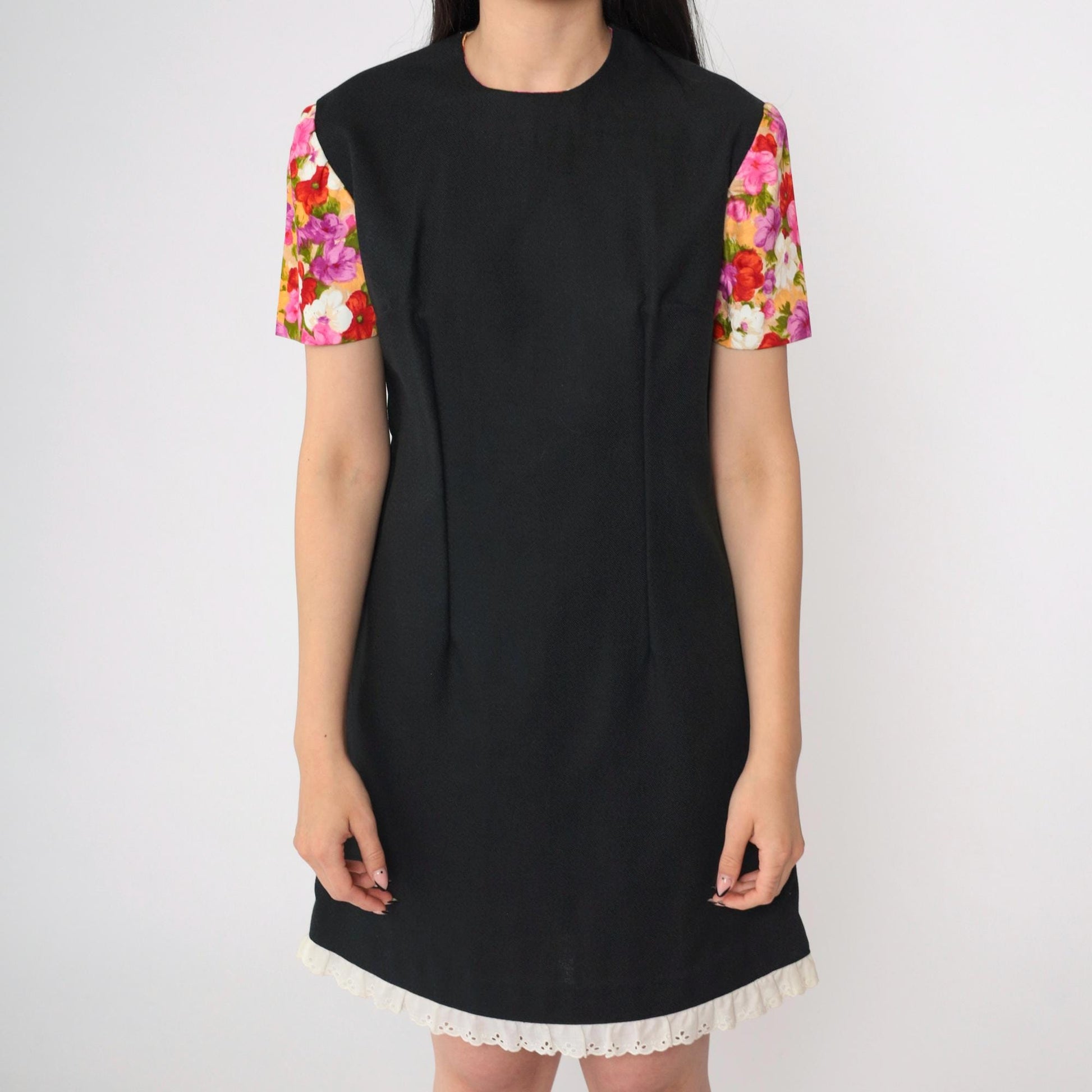1960s Black Floral Puff Sleeve Mini Dress Eyelet Lace Shift Small S