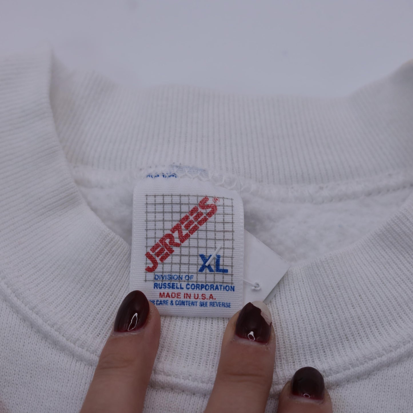 90s Jerzees White Sweatshirt Handkerchief Heart Red Lace Trim Extra Large XXL