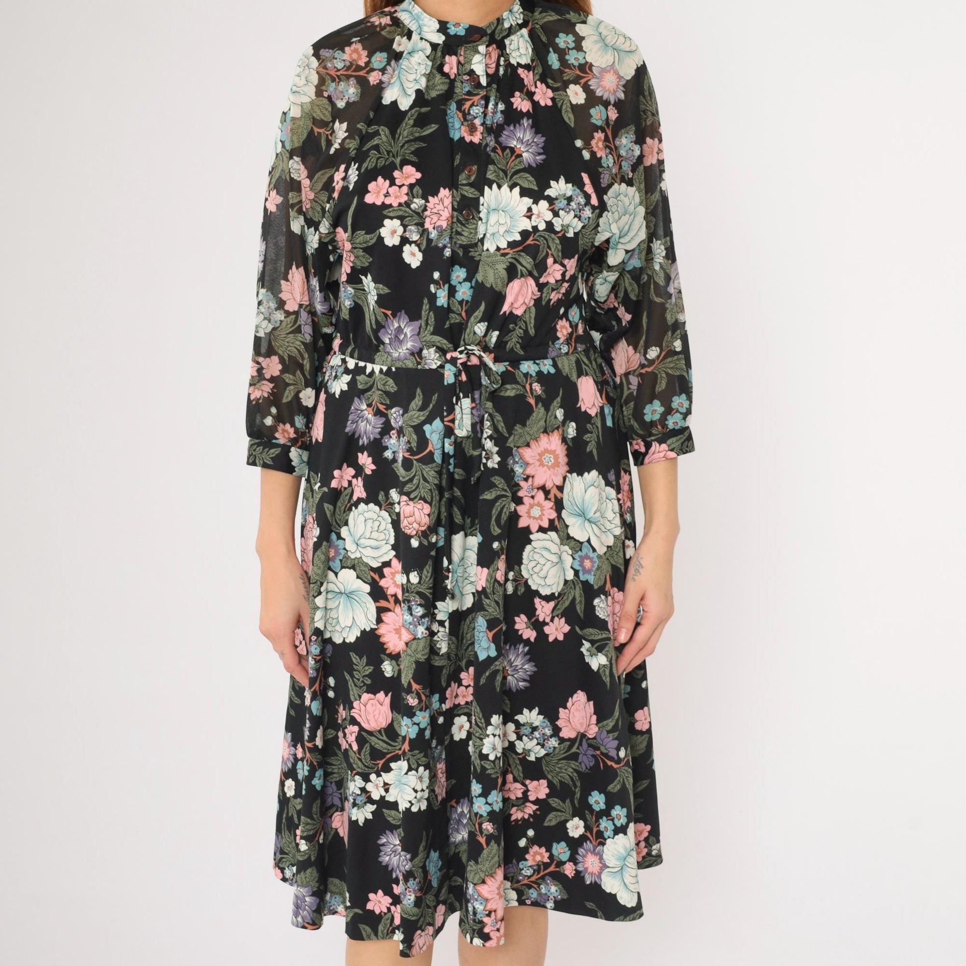 70s Black Floral Midi Dress 3/4 Sleeve Drawstring Waist Button Up Medium